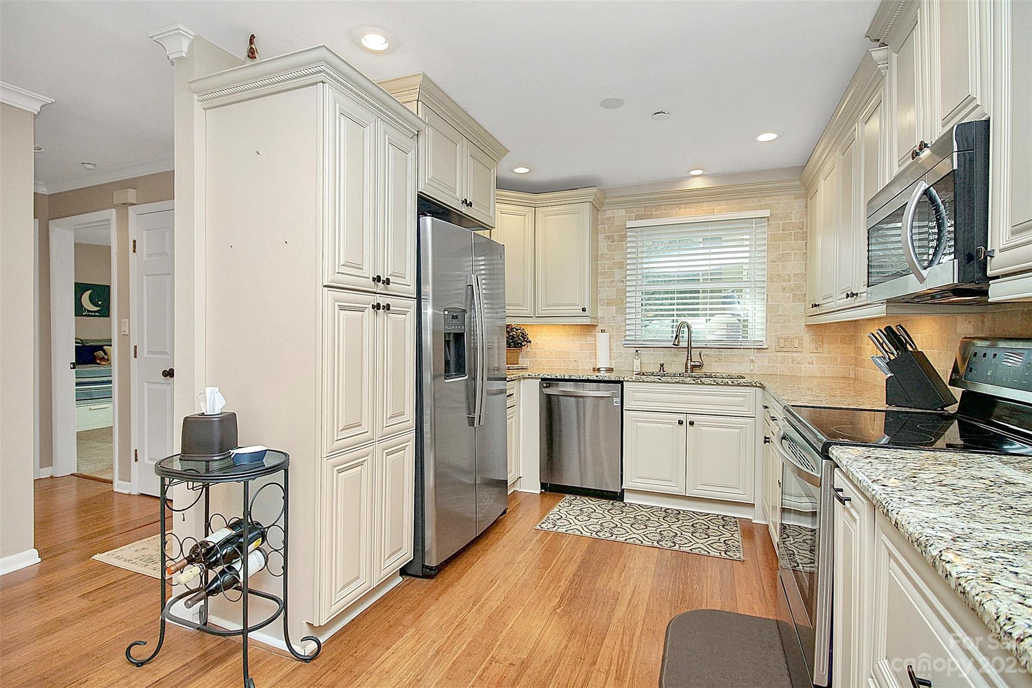 Emerald Point - Residential