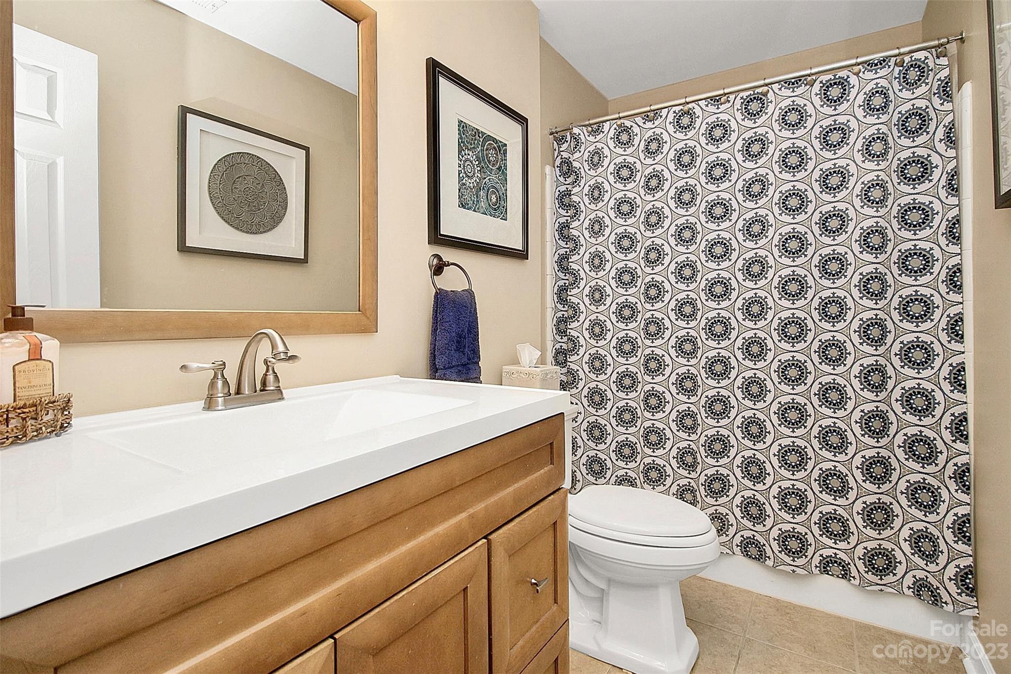 Emerald Point - Residential