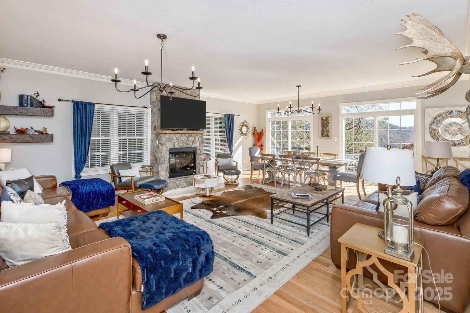 909 Town Mountain Road