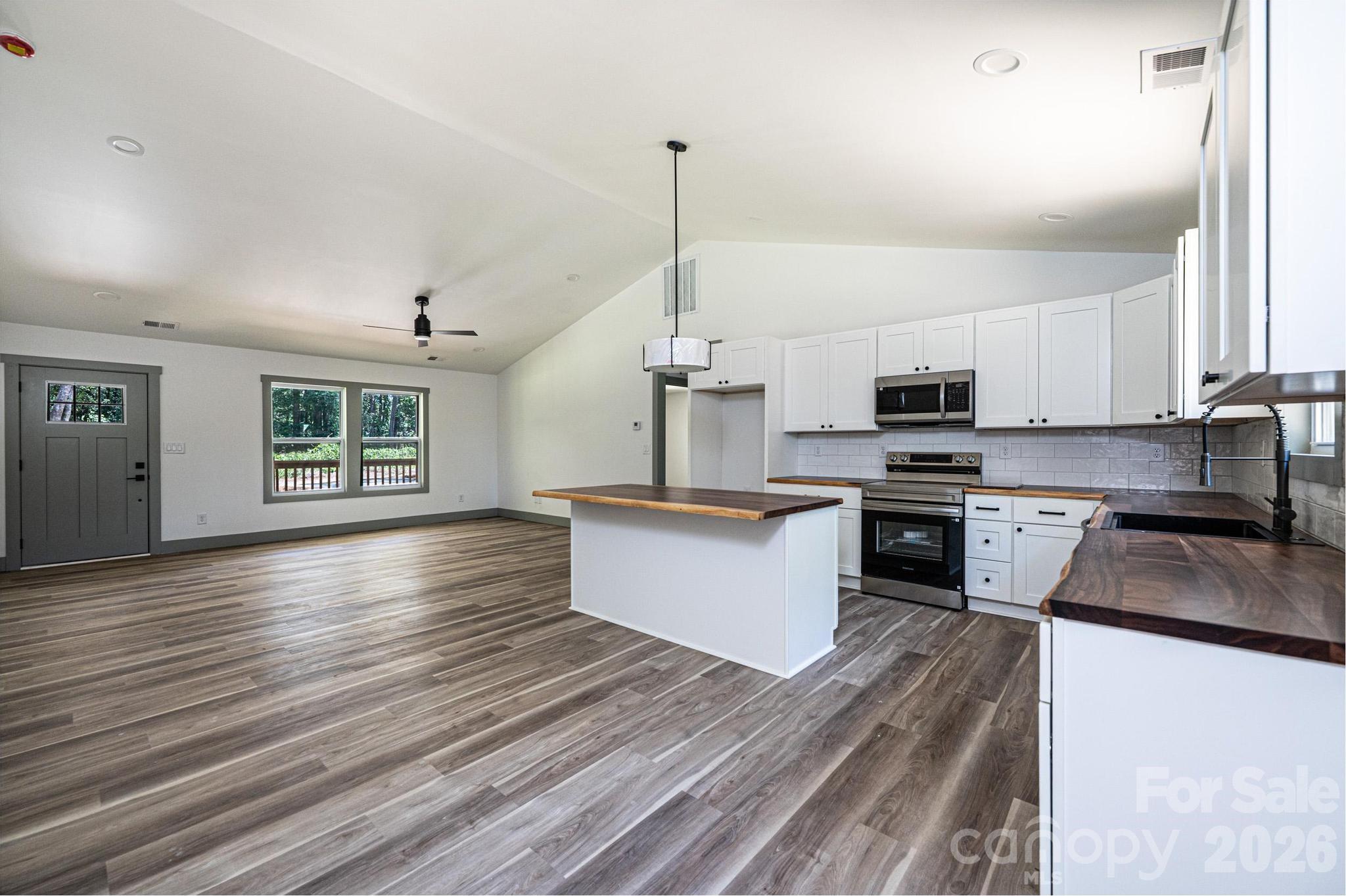 2059 Bailey Drive