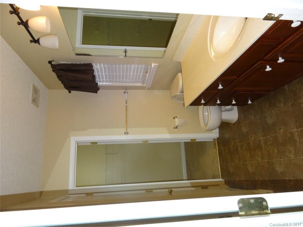 Brandon Oaks - Residential Lease