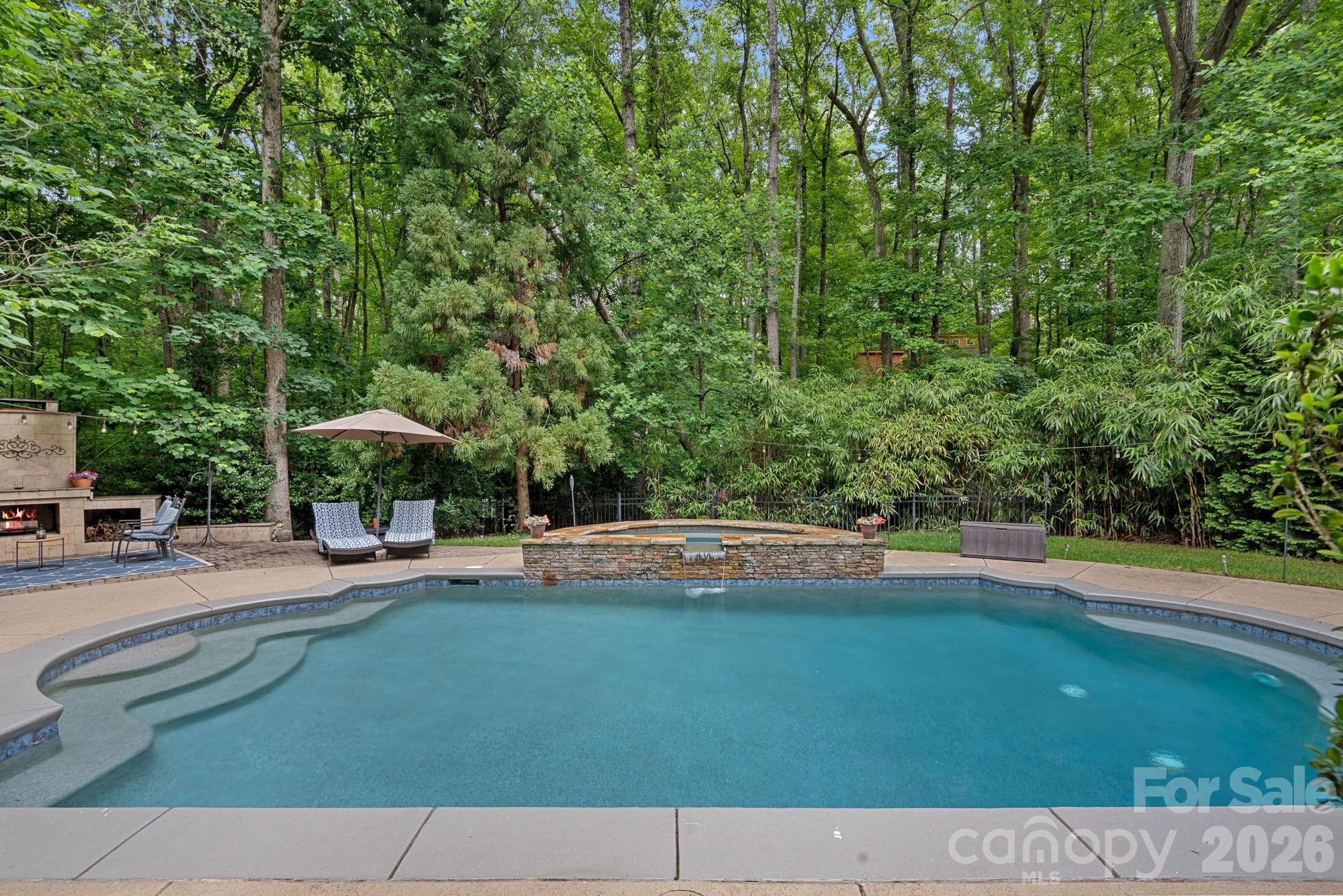 5634 Camelot Drive