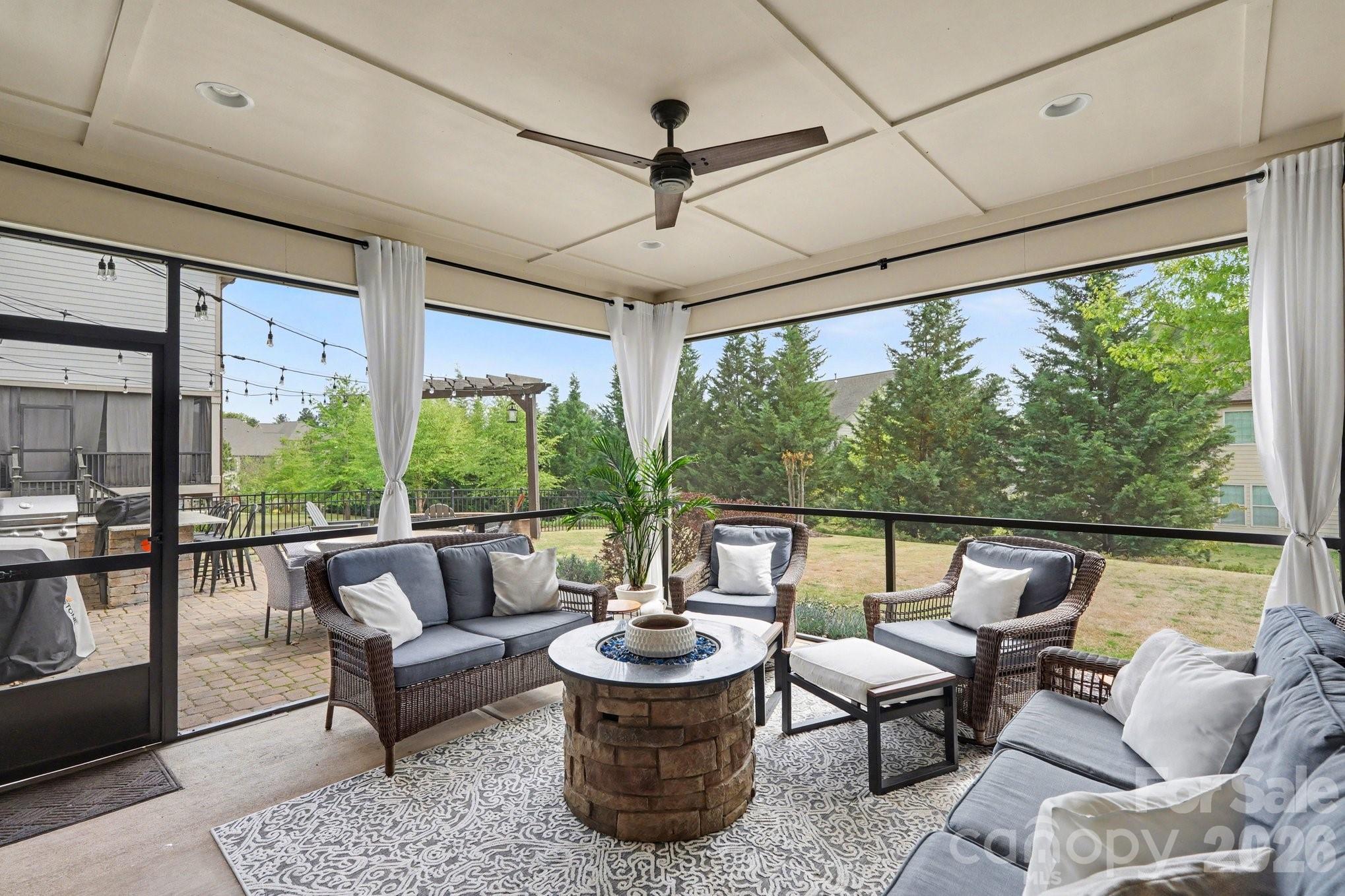 The Palisades - Residential