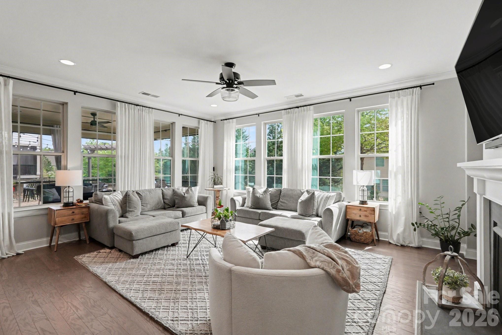 The Palisades - Residential