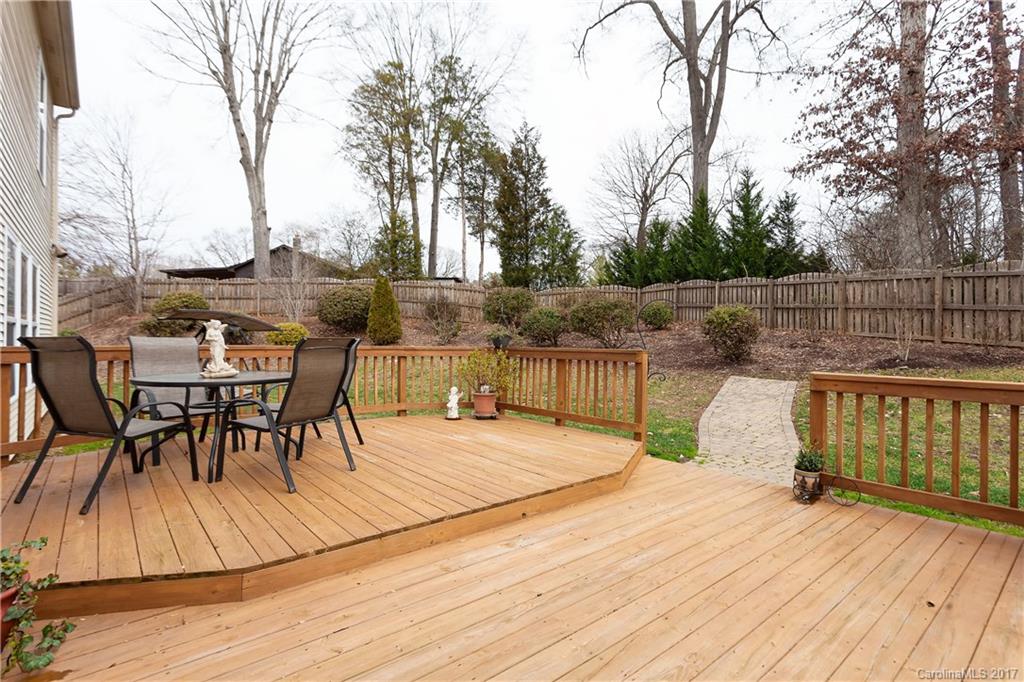 Weston Woods - Residential