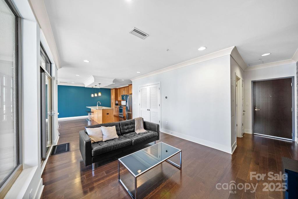 222 S Caldwell Street 1509
