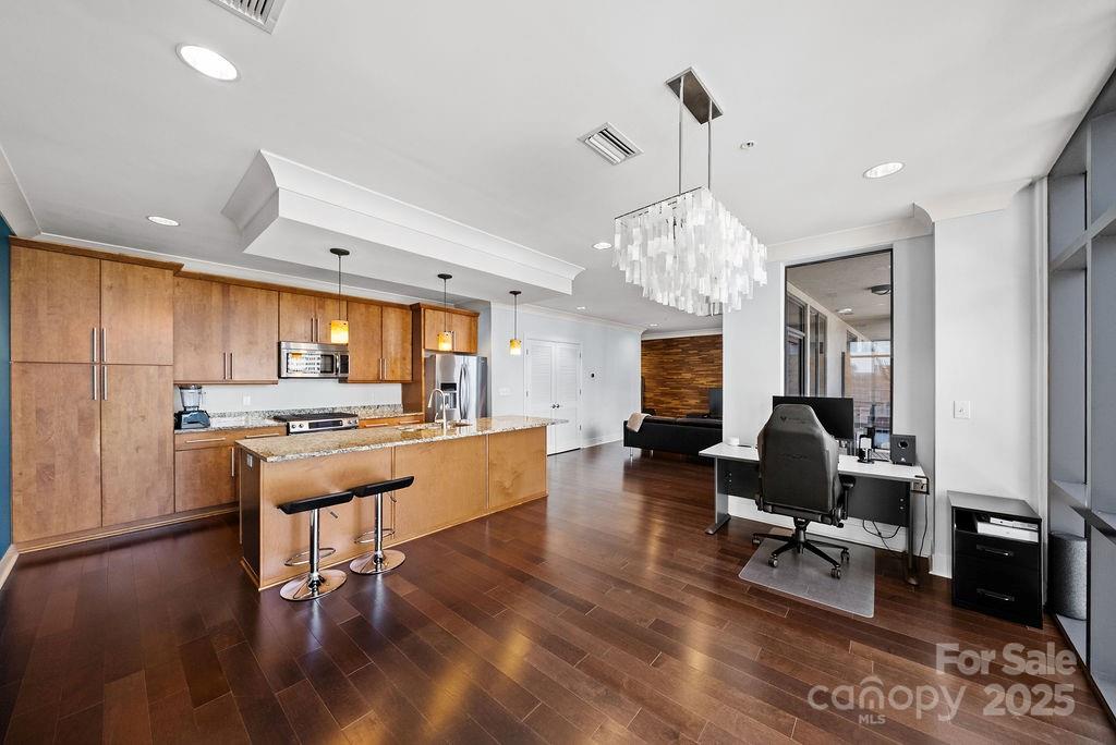 222 S Caldwell Street 1509