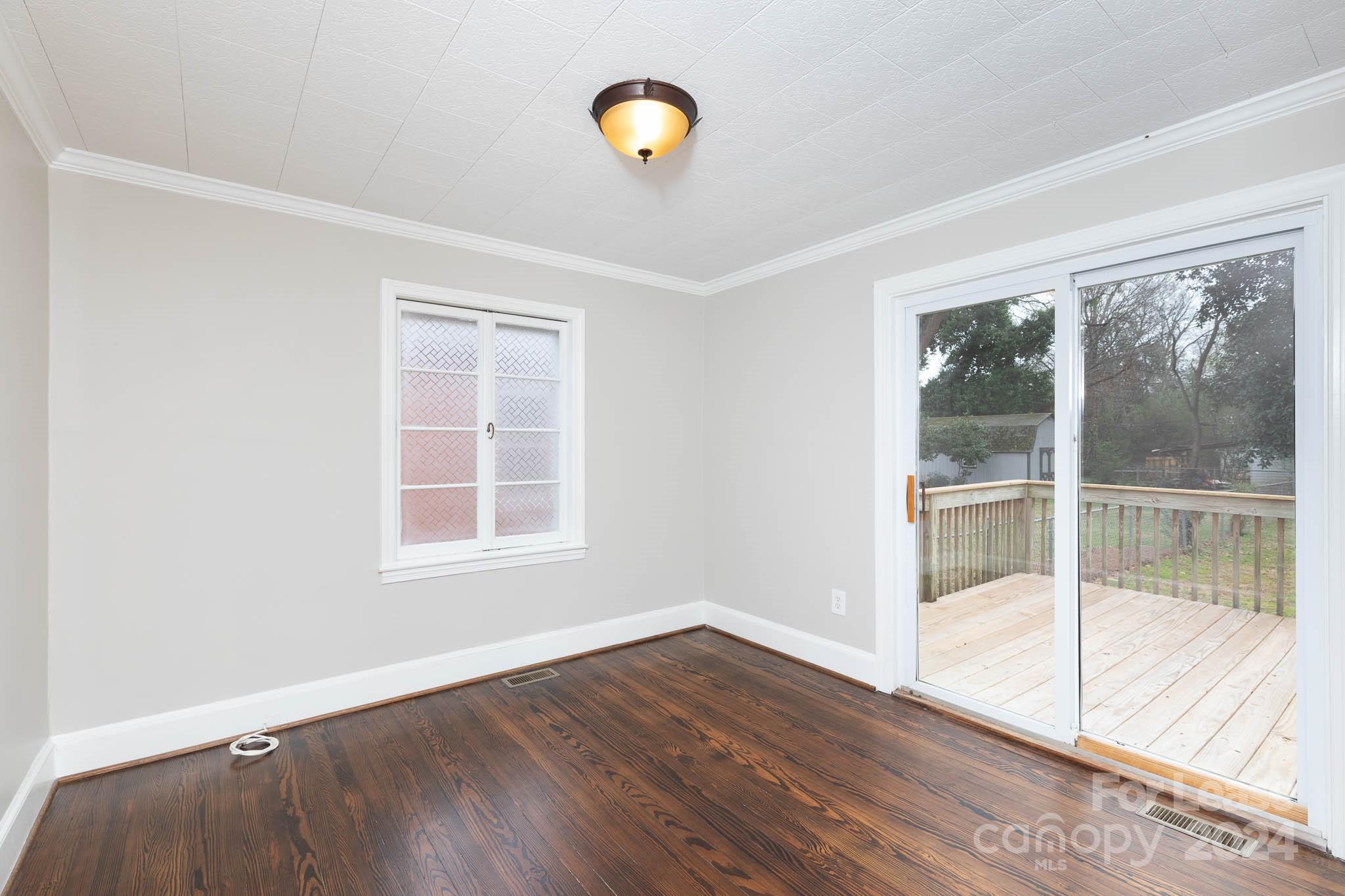 Seventeen Acres - Residential Lease