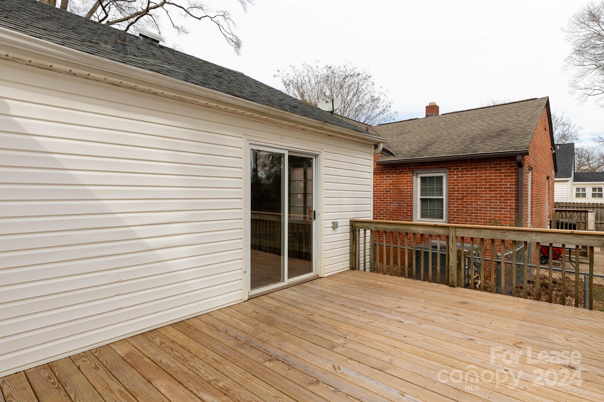 Seventeen Acres - Residential Lease