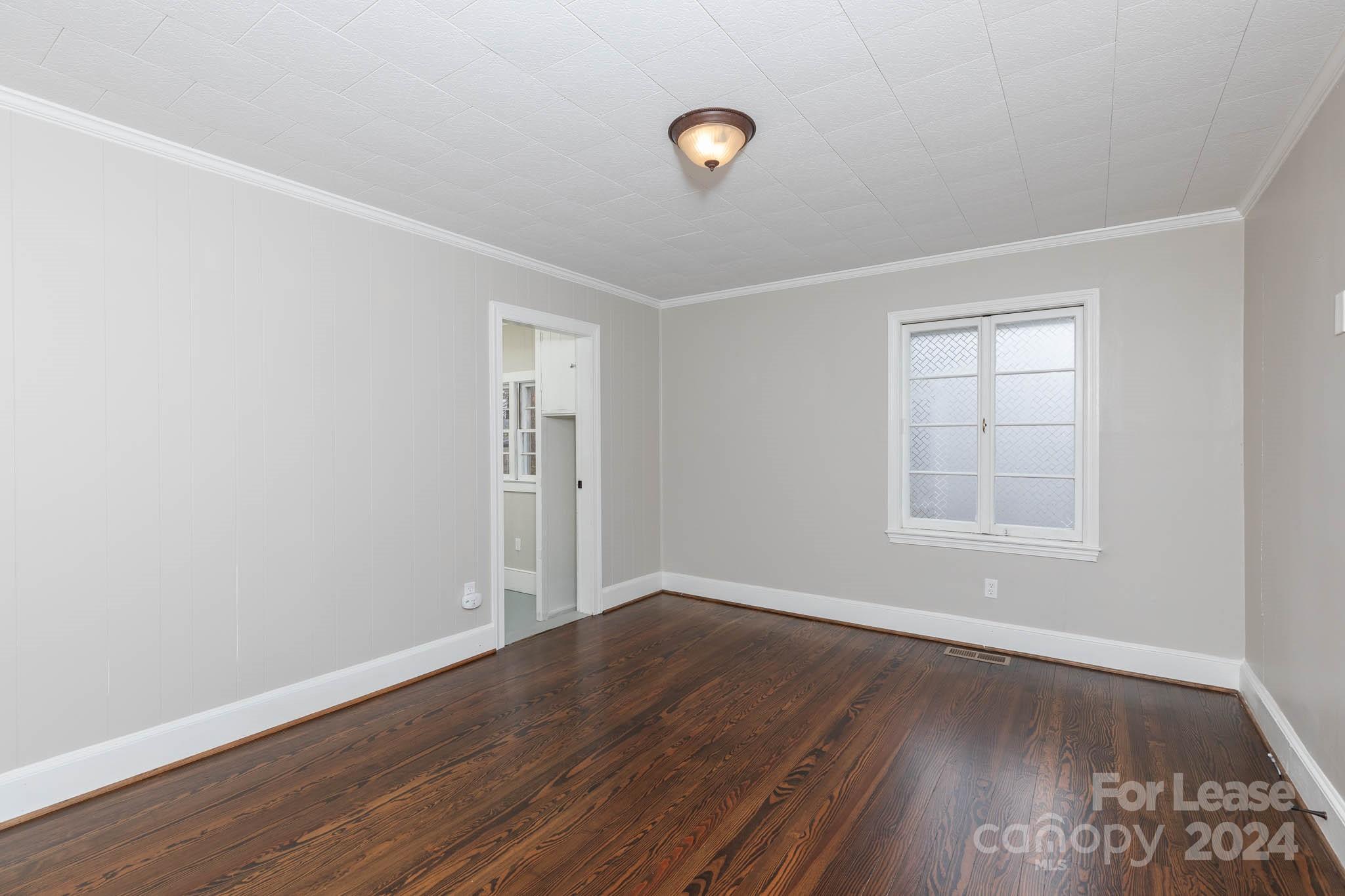 Seventeen Acres - Residential Lease