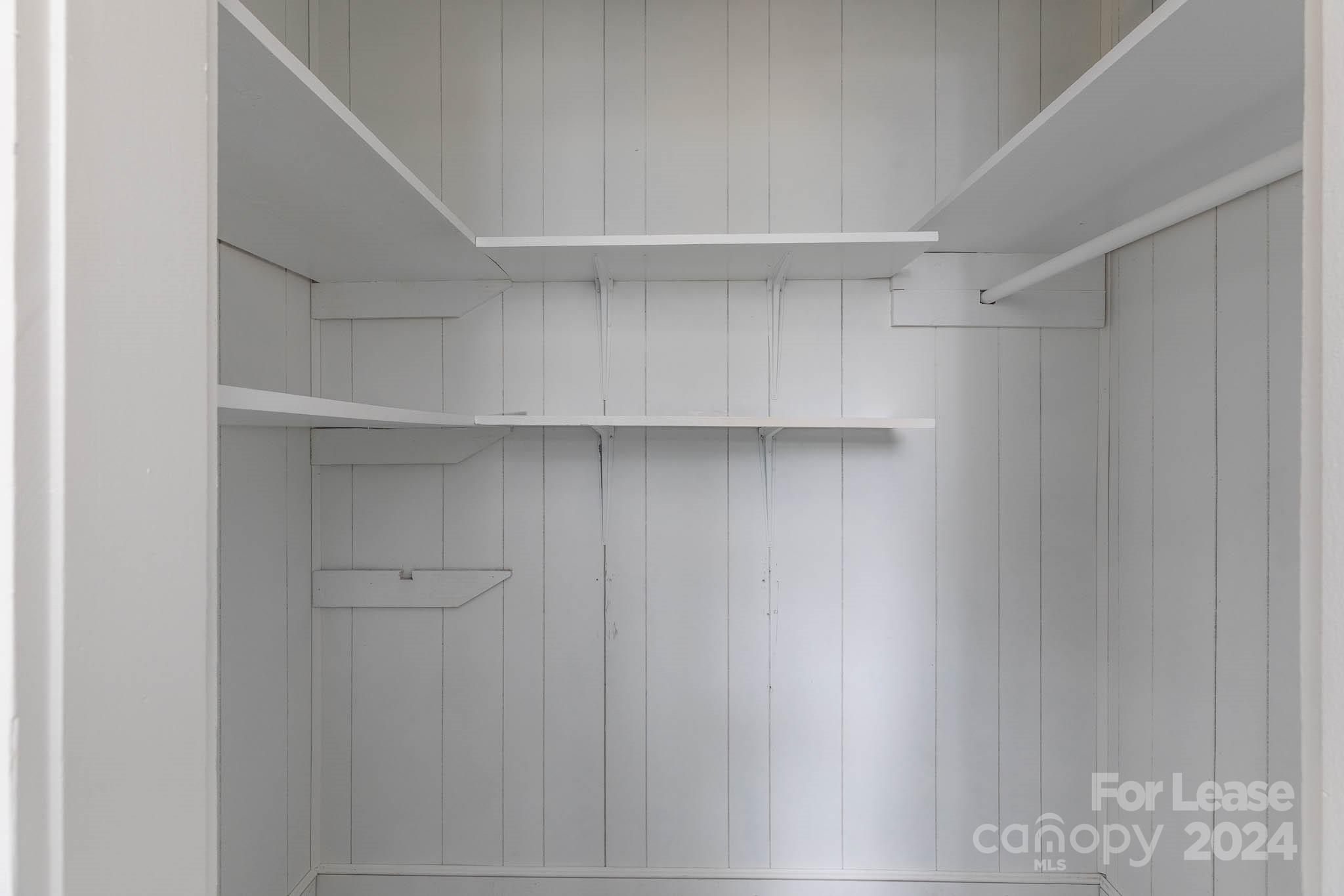 Seventeen Acres - Residential Lease