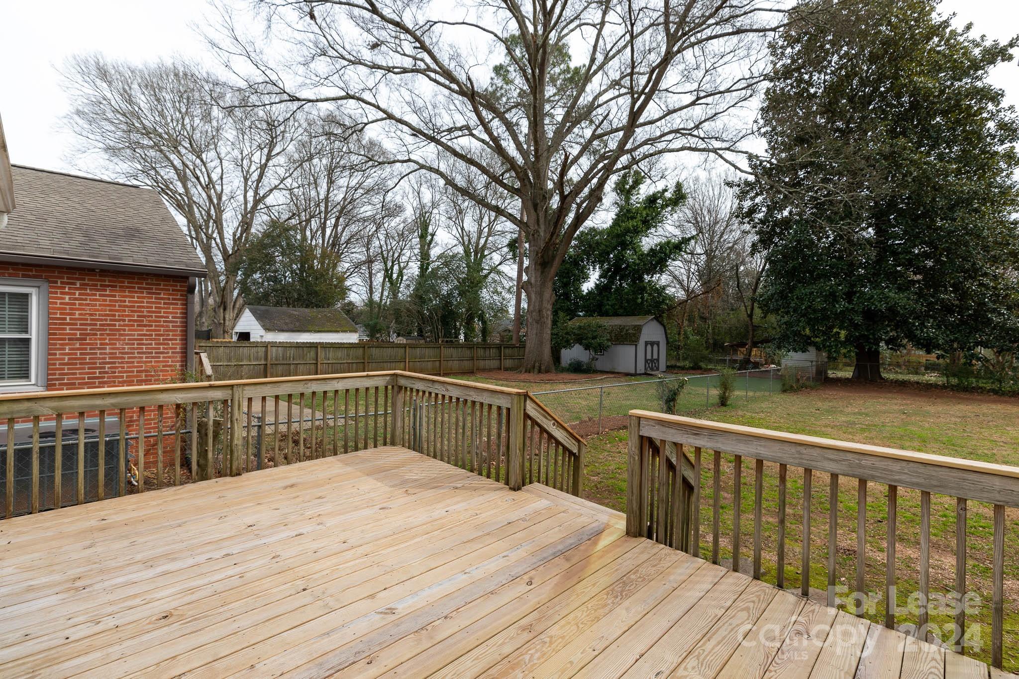 Seventeen Acres - Residential Lease