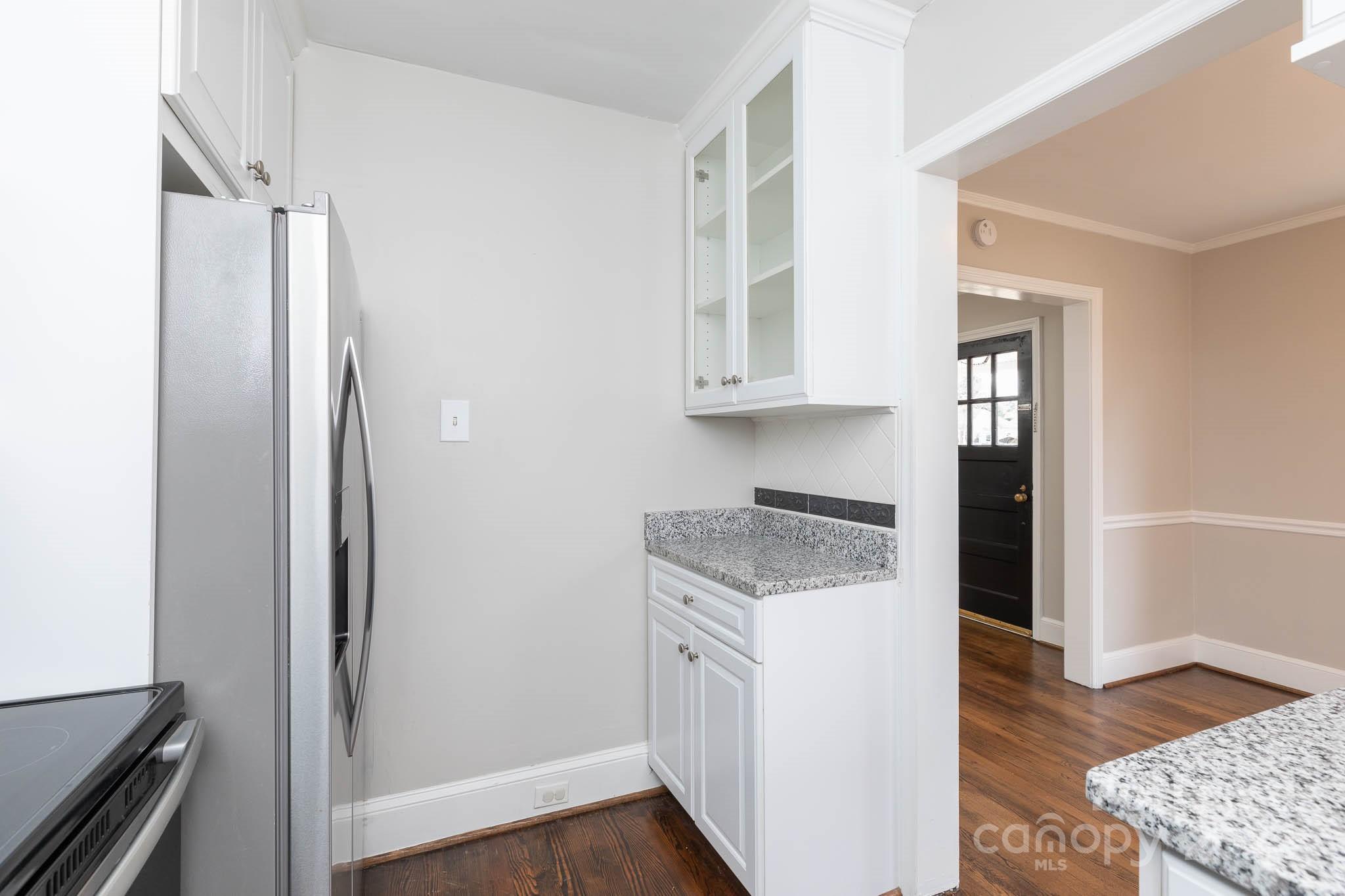 Seventeen Acres - Residential Lease