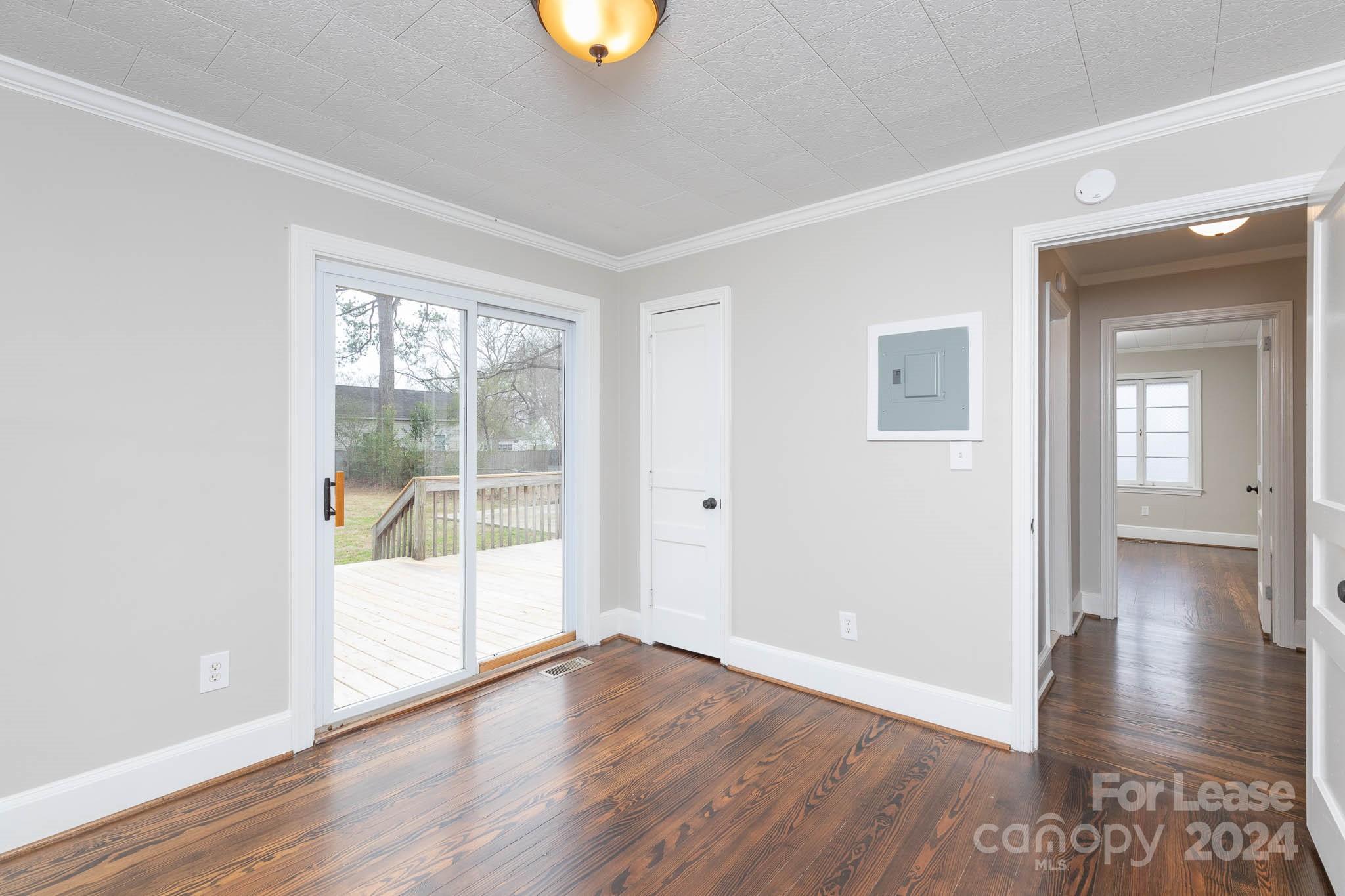 Seventeen Acres - Residential Lease