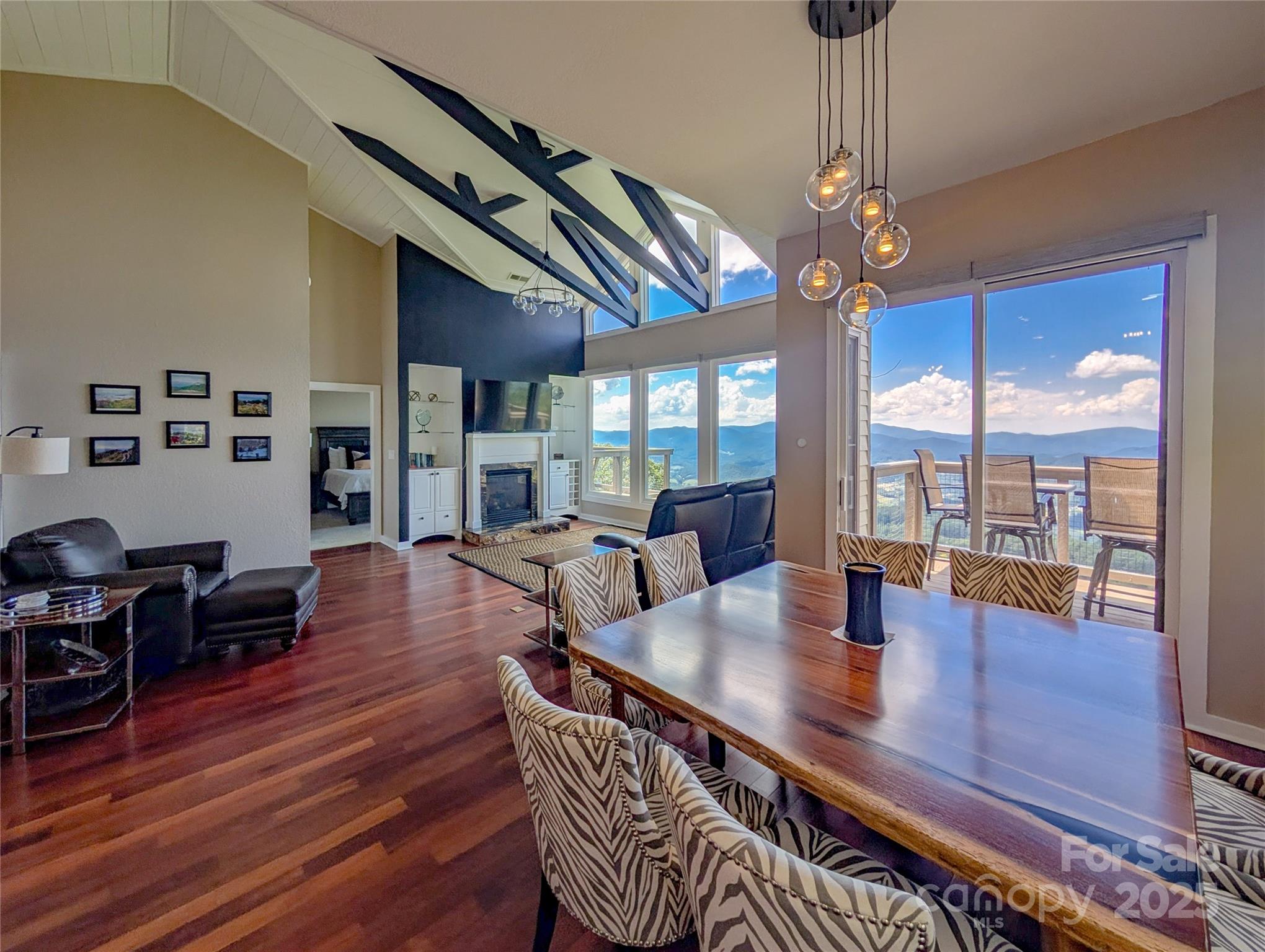 30 Club Villa Court B2
