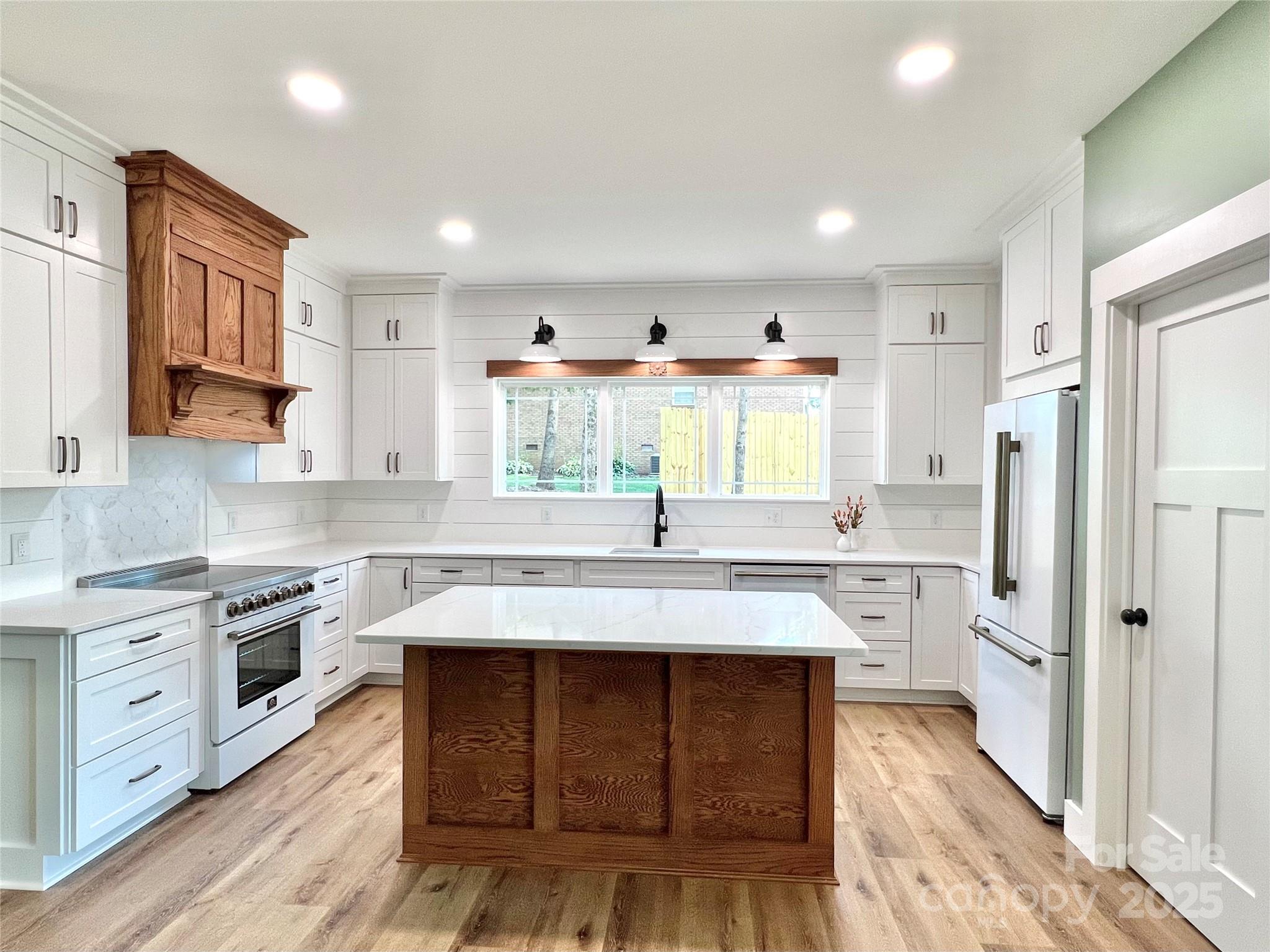 123 Arrowood Lane