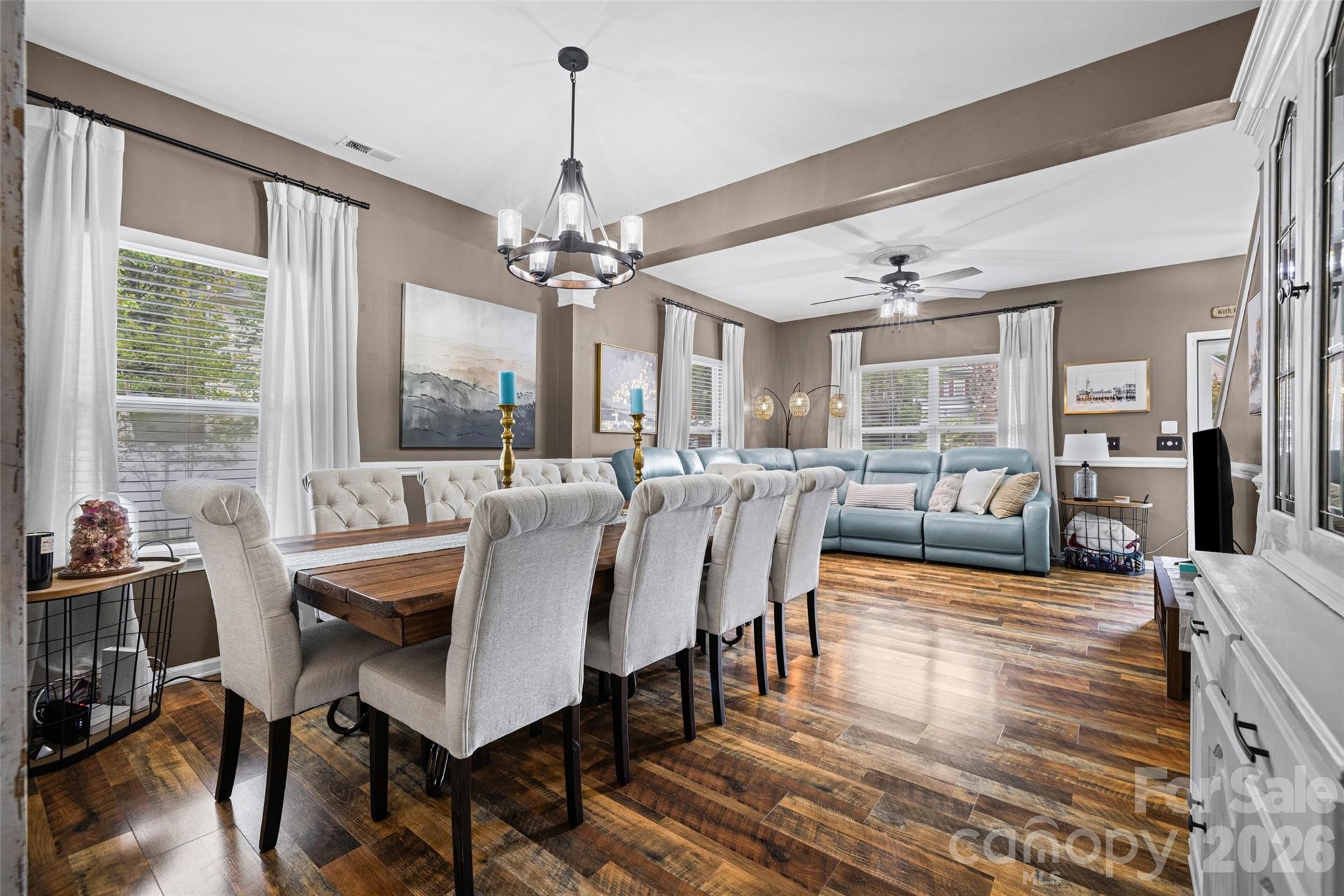 Sandy Pointe - Residential