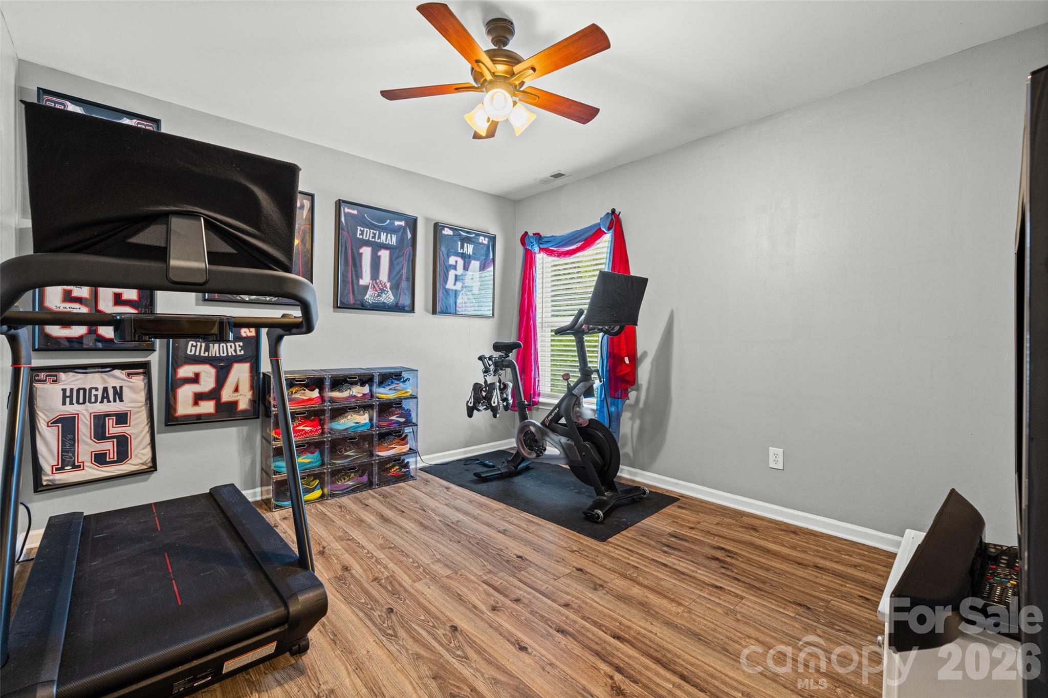Sandy Pointe - Residential