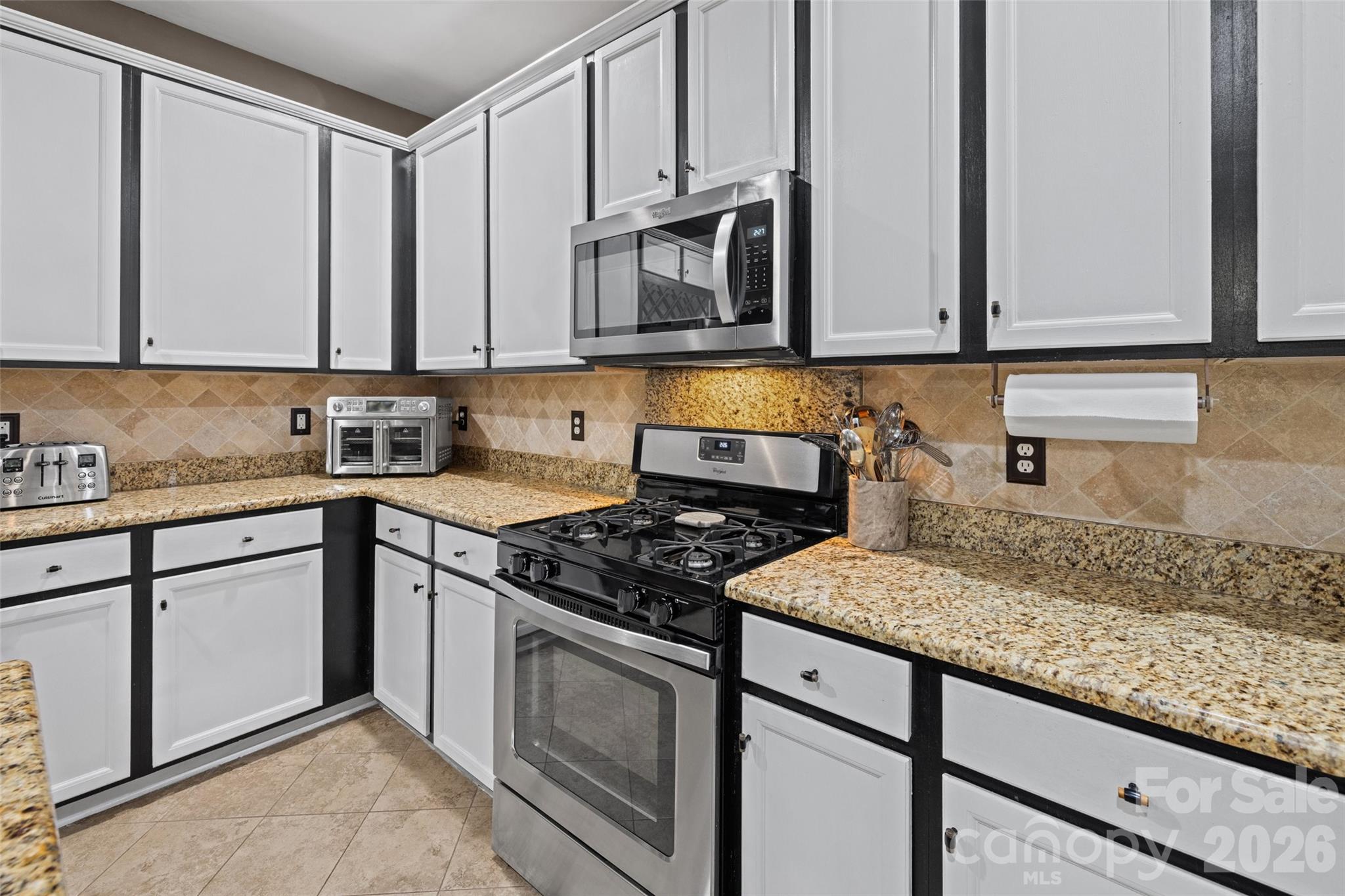 Sandy Pointe - Residential