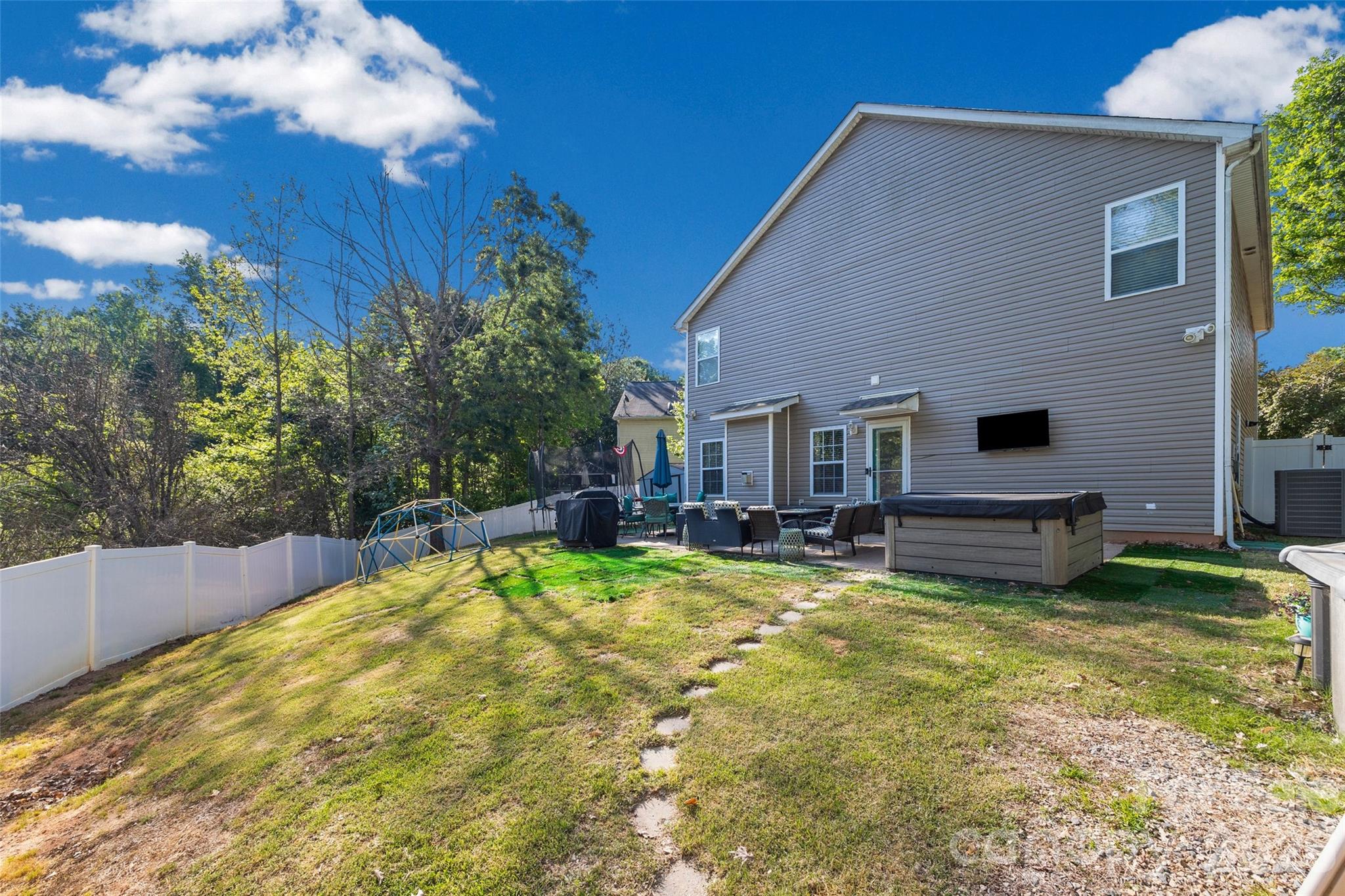 Sandy Pointe - Residential
