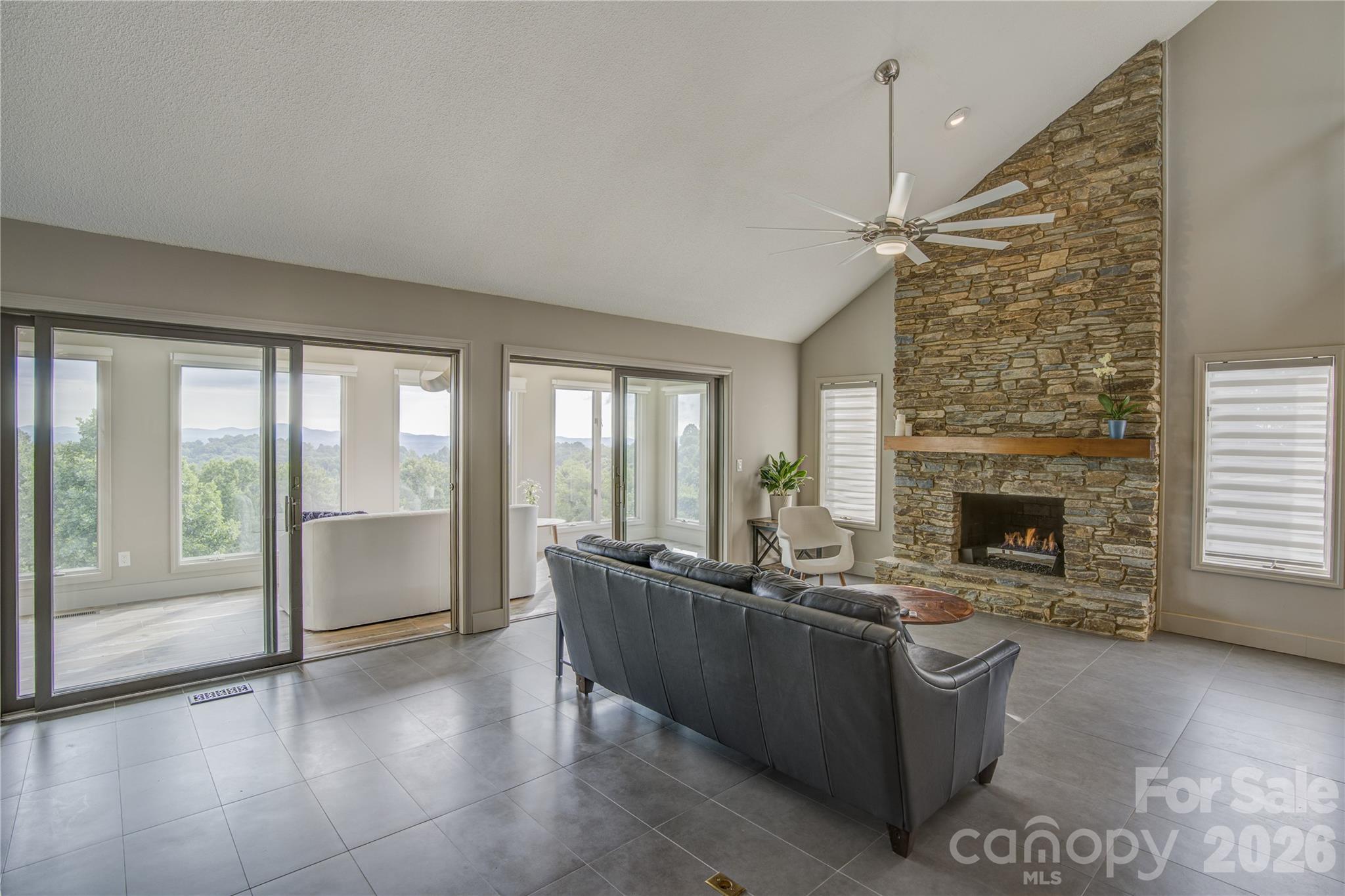 Fleetwood Plaza - Residential