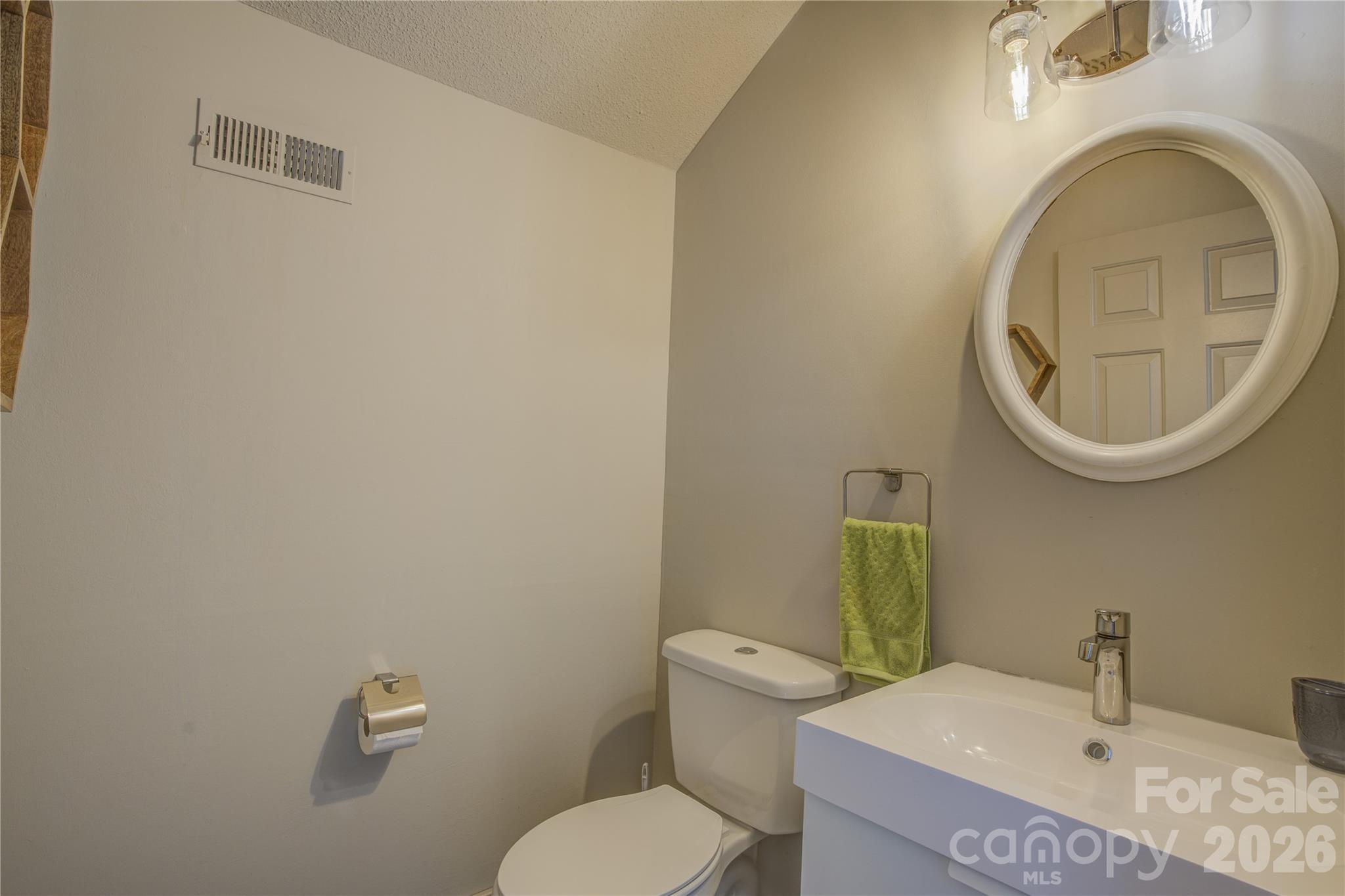 Fleetwood Plaza - Residential