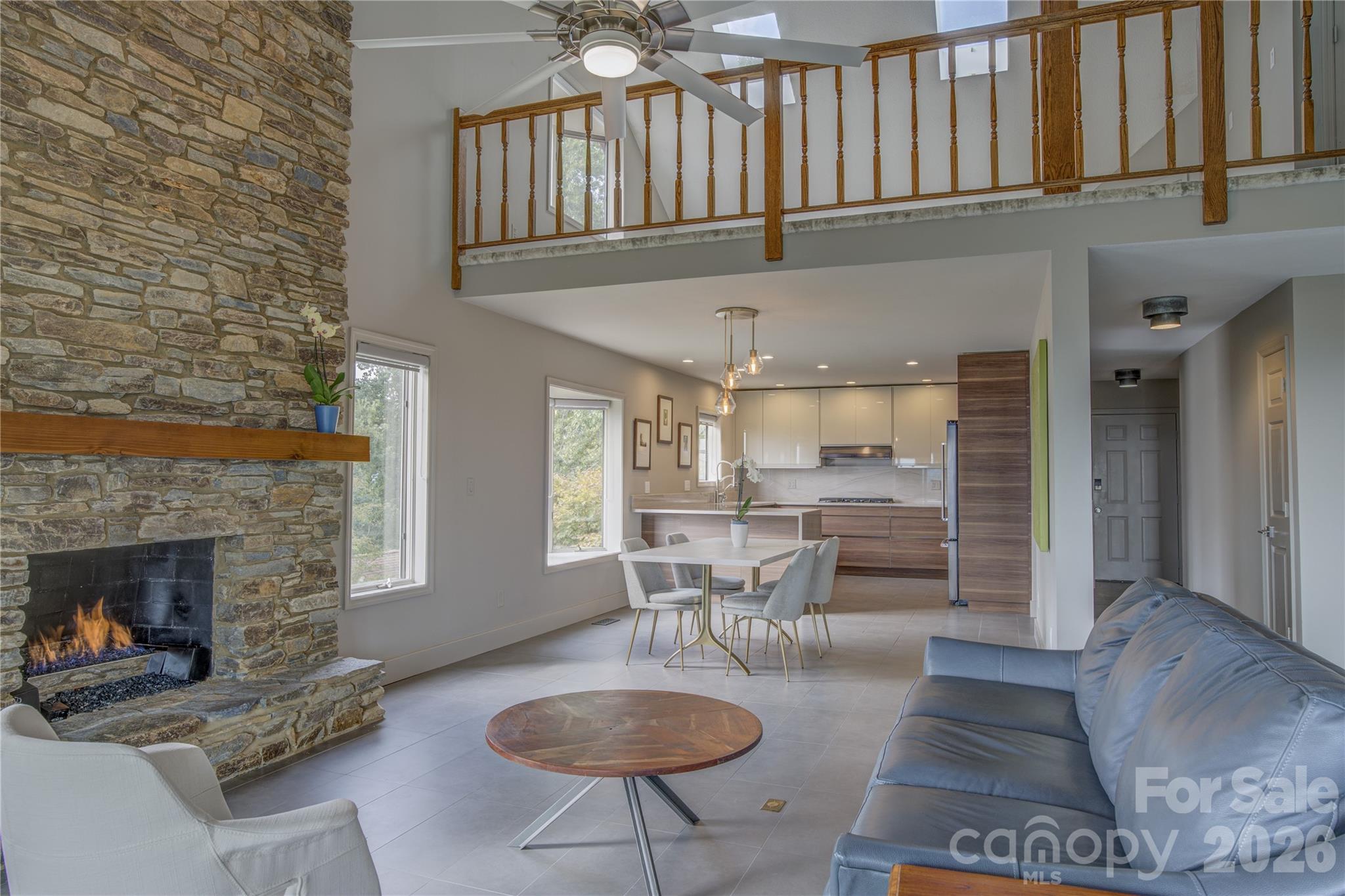 Fleetwood Plaza - Residential