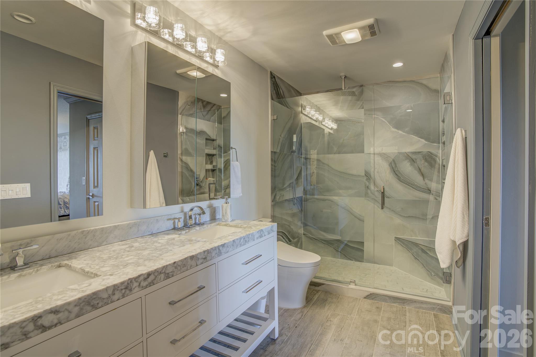 Fleetwood Plaza - Residential