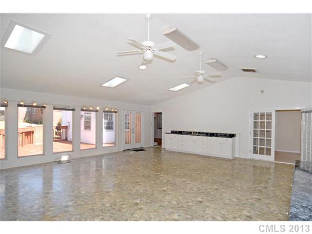 Roland Park - Residential