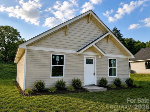 Photo of 907 Hill Street, Albemarle, NC 28001 (MLS # 4371669)