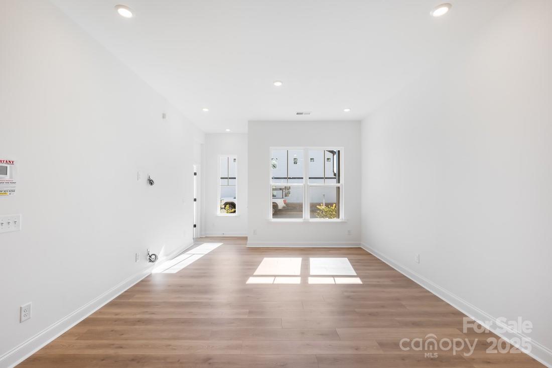 The Ridge at Sugar Creek - Residential