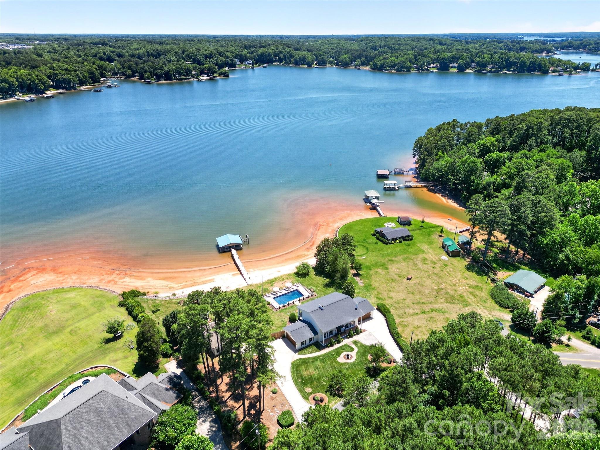 615 Kenway Loop