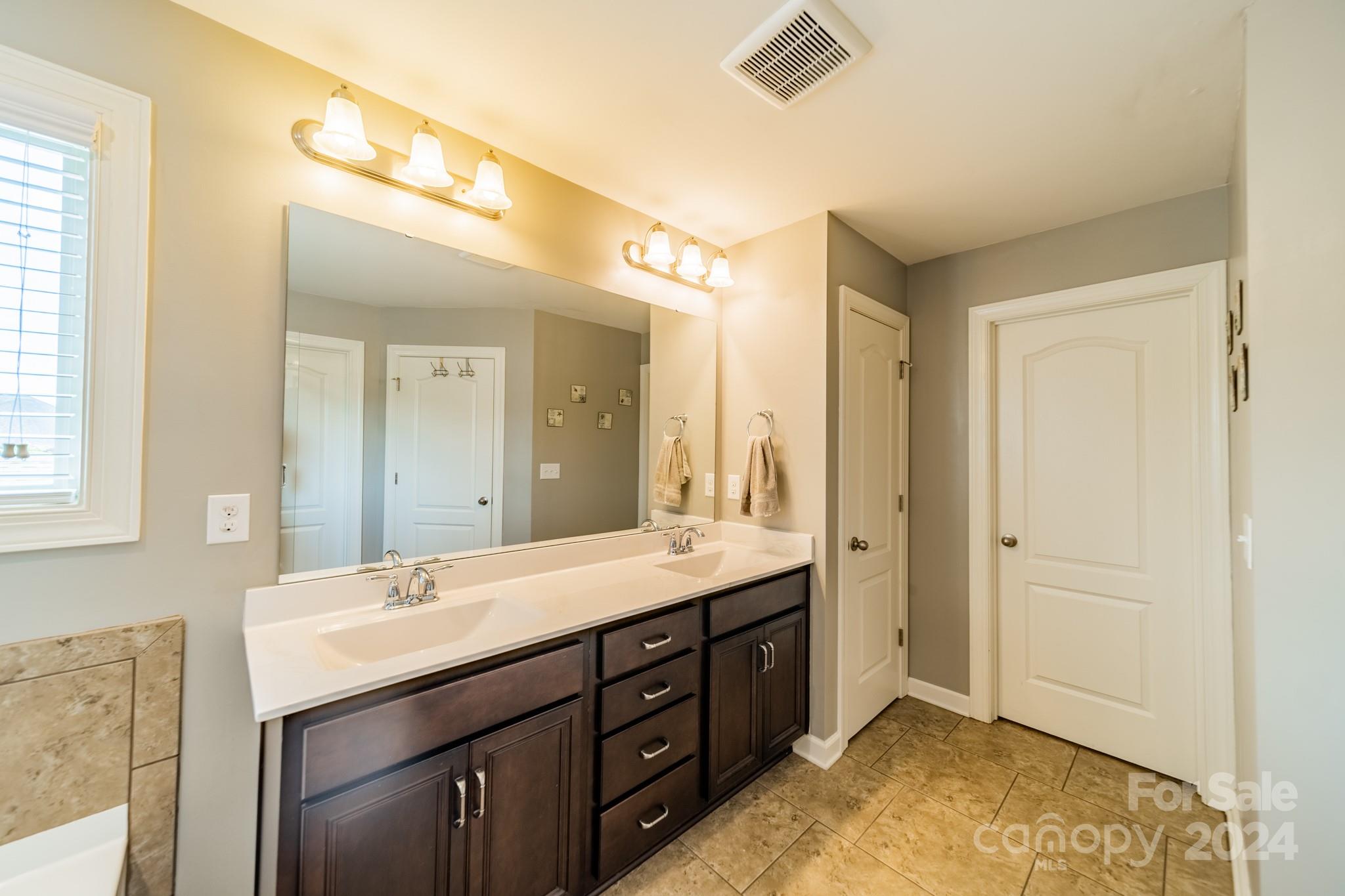 The Preserve At Riverchase - Residential