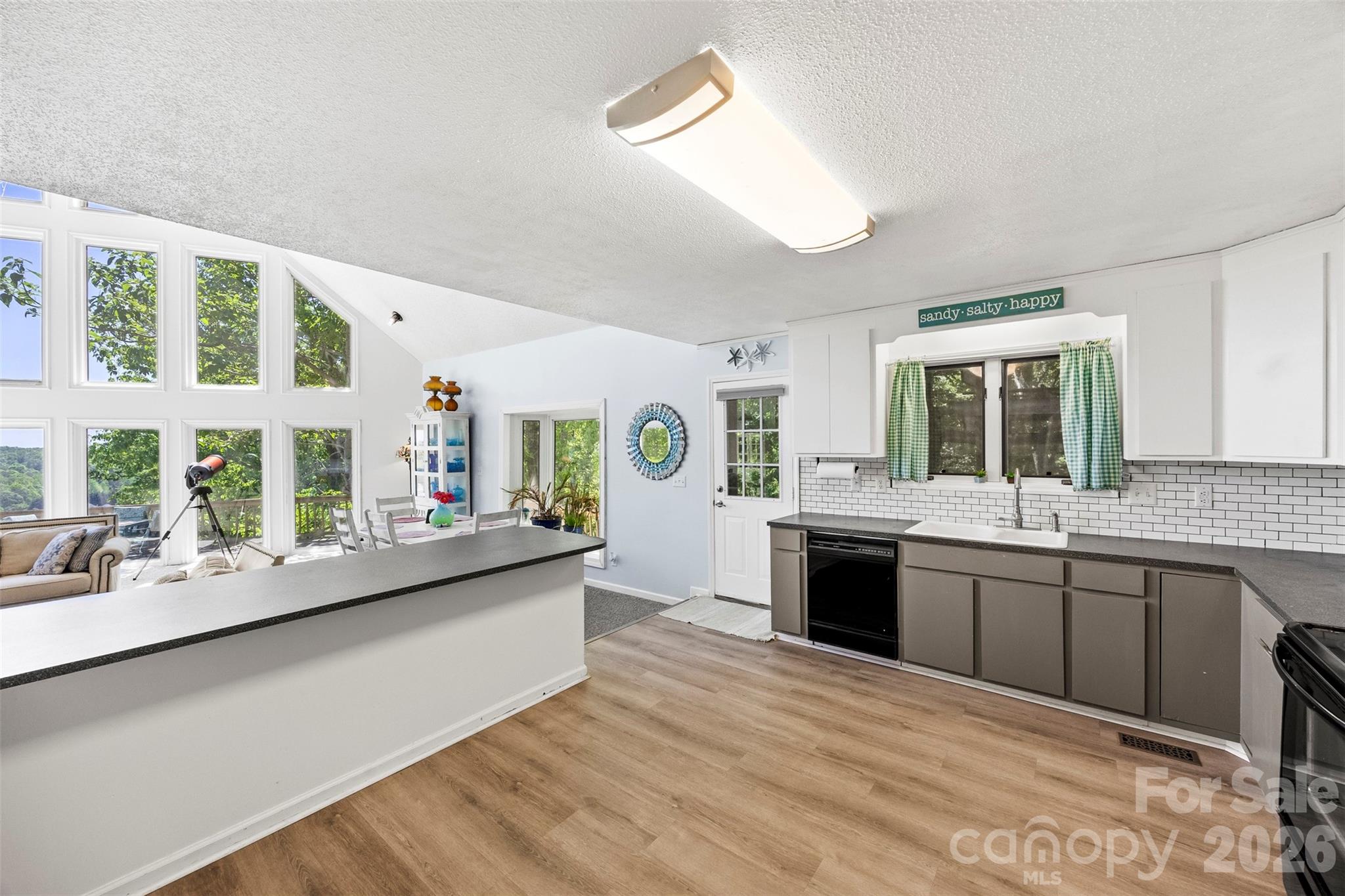 Chestnut Oaks - Residential