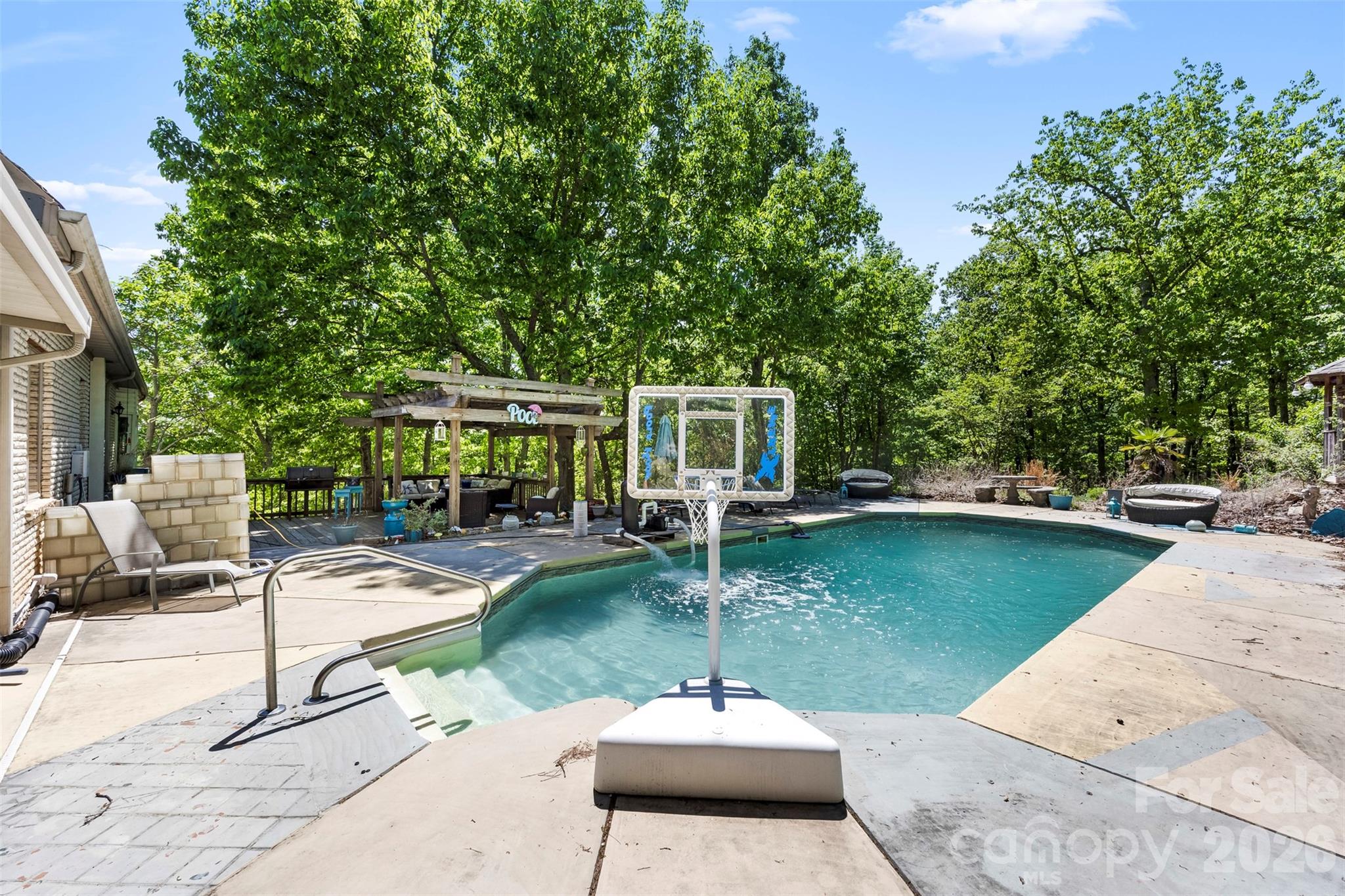 Chestnut Oaks - Residential