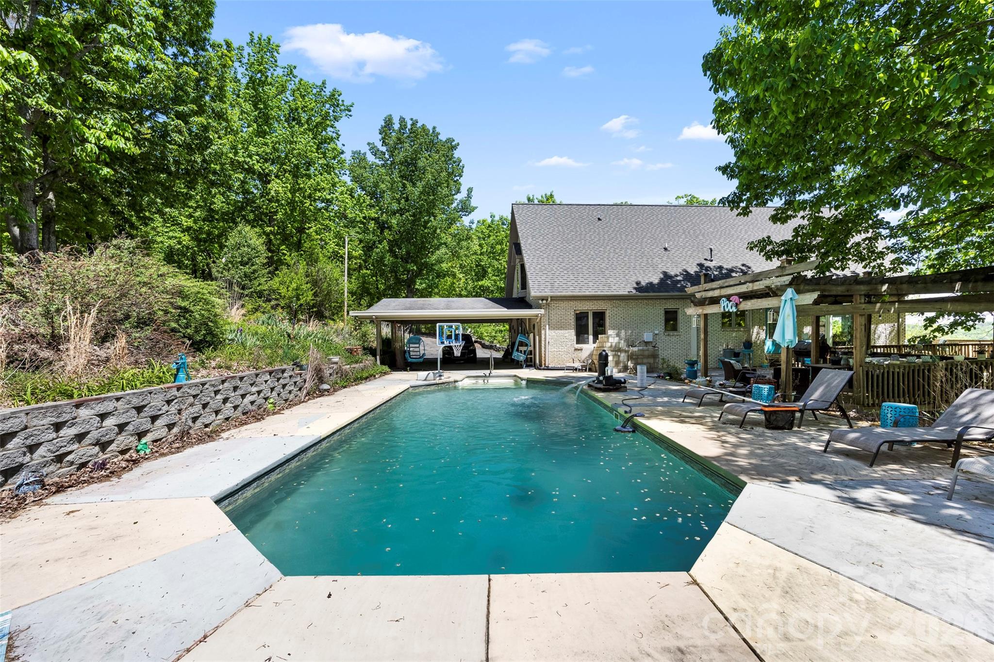 Chestnut Oaks - Residential