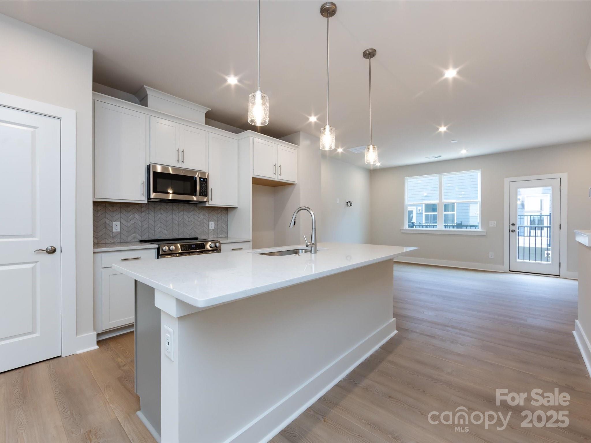 7008 Impulse Court