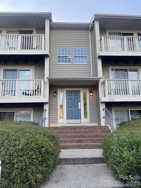 Photo of 1641 Arlyn Circle #F, Charlotte, NC 28213 (MLS # 4397382)