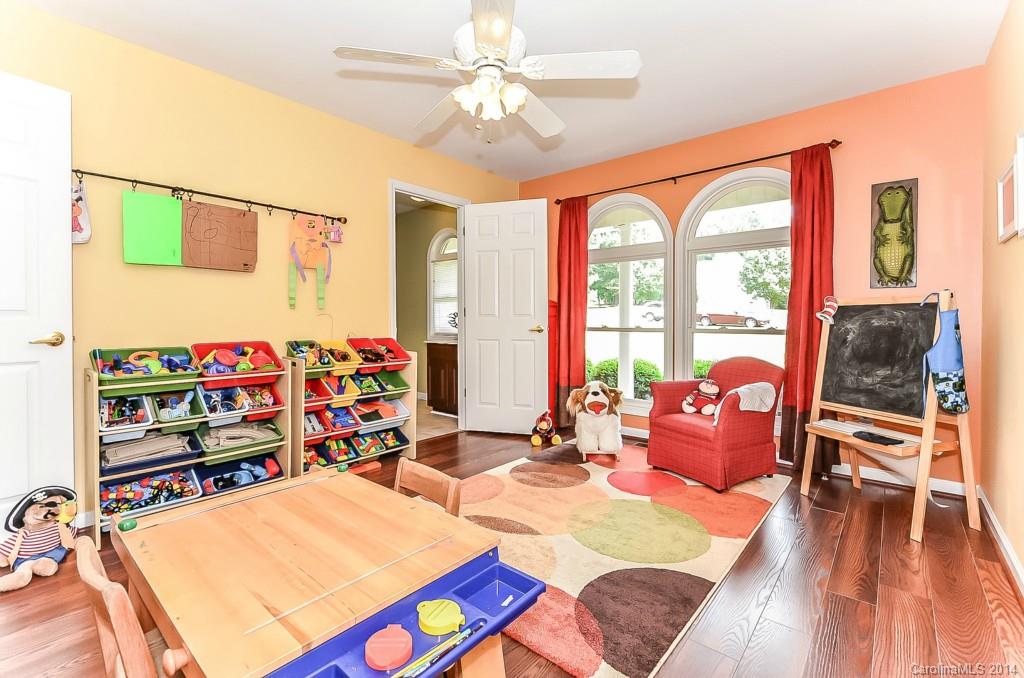 The Pines - Residential