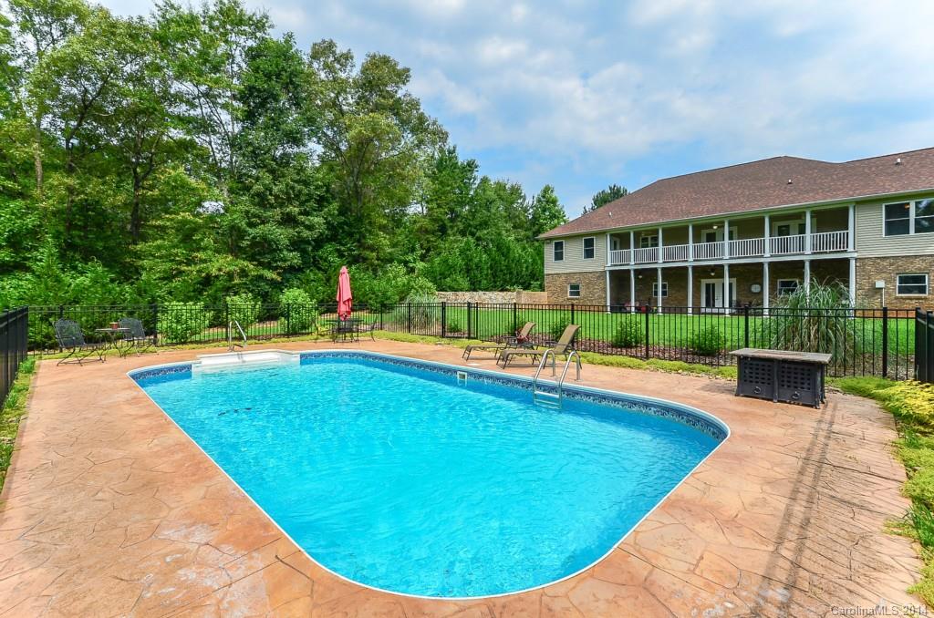 The Pines - Residential