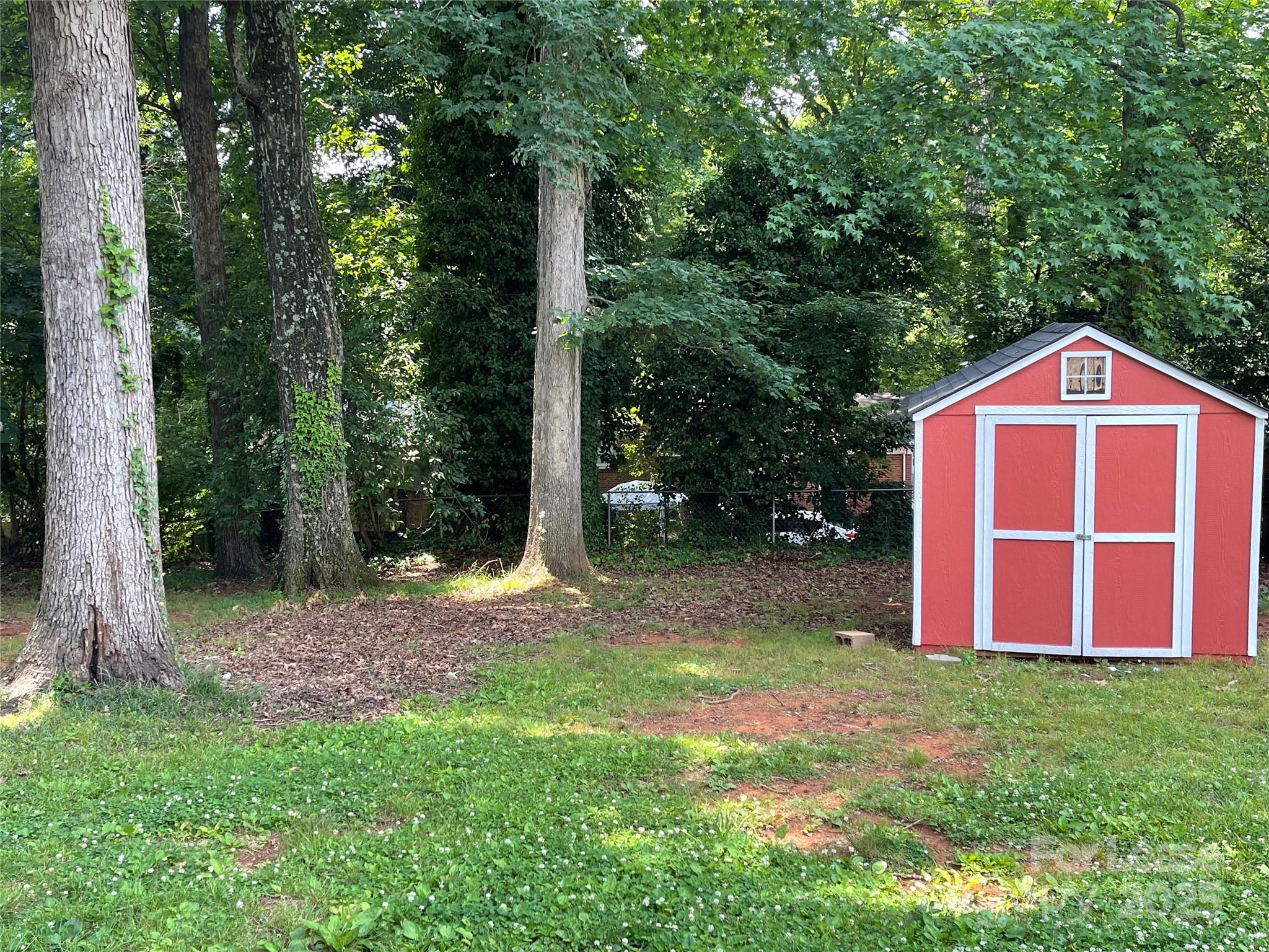 Amity Gardens - Residential Lease