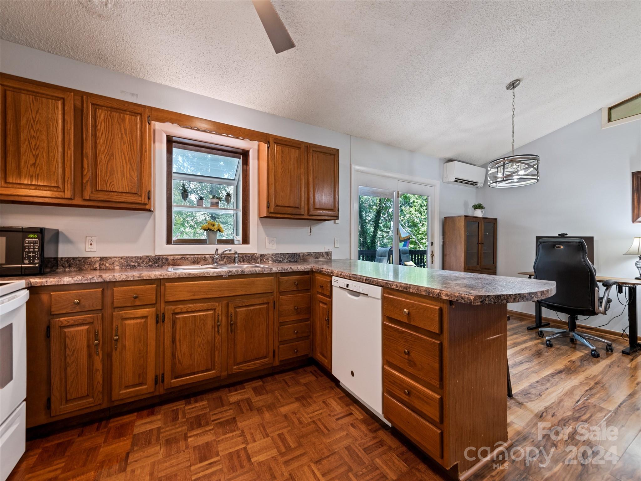 Thomas Park - Residential