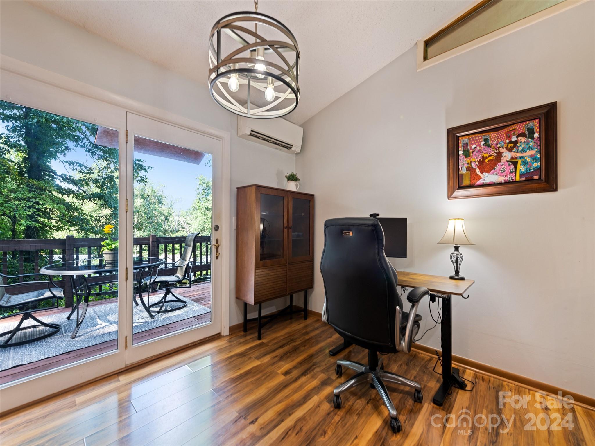 Thomas Park - Residential