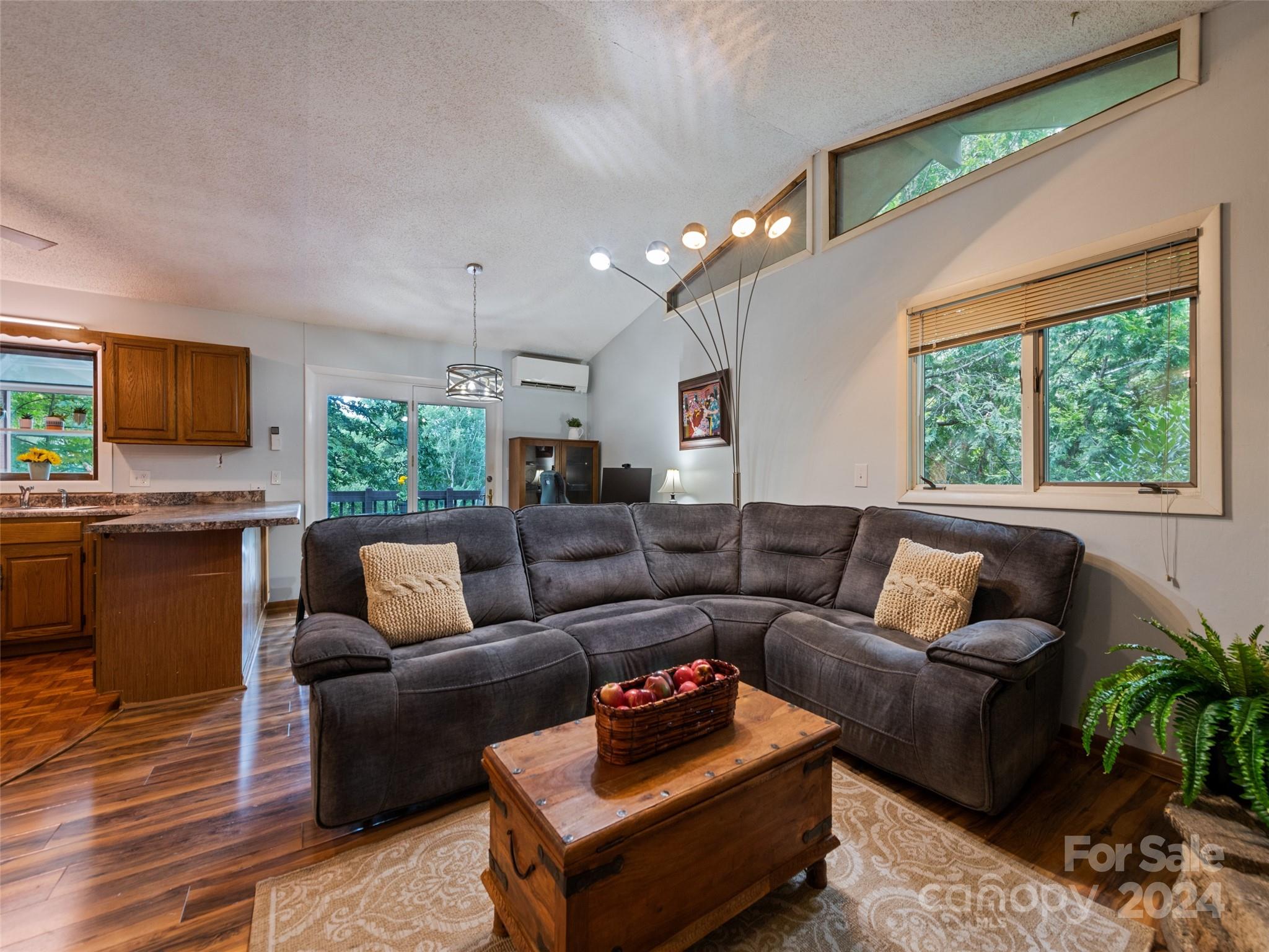 Thomas Park - Residential