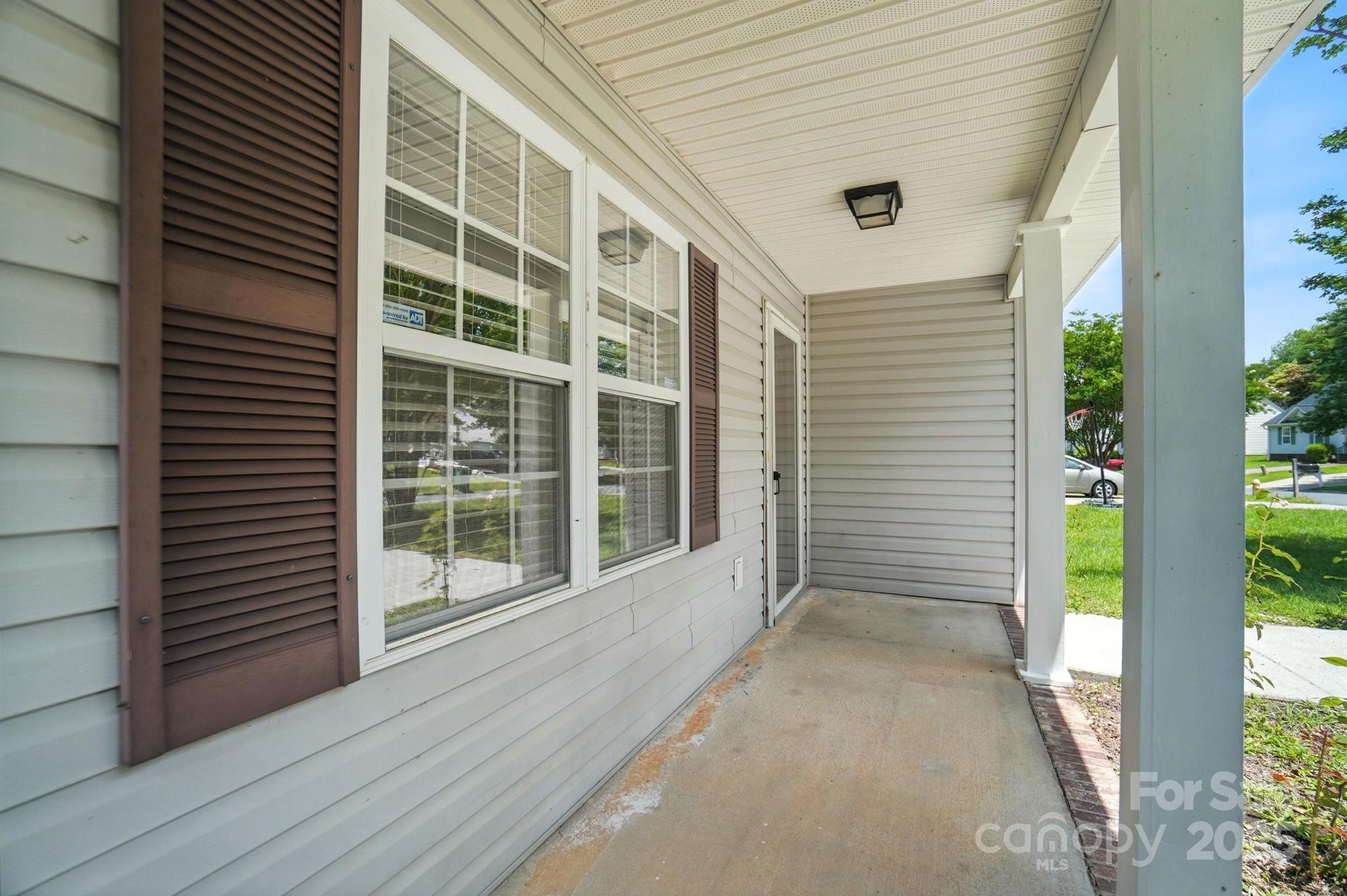 2239 Blue Hampton Lane