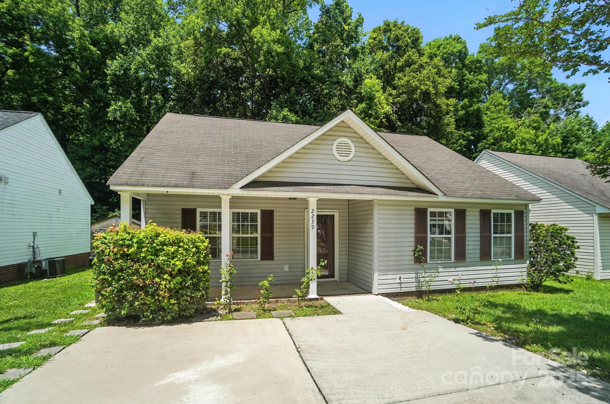 2239 Blue Hampton Lane