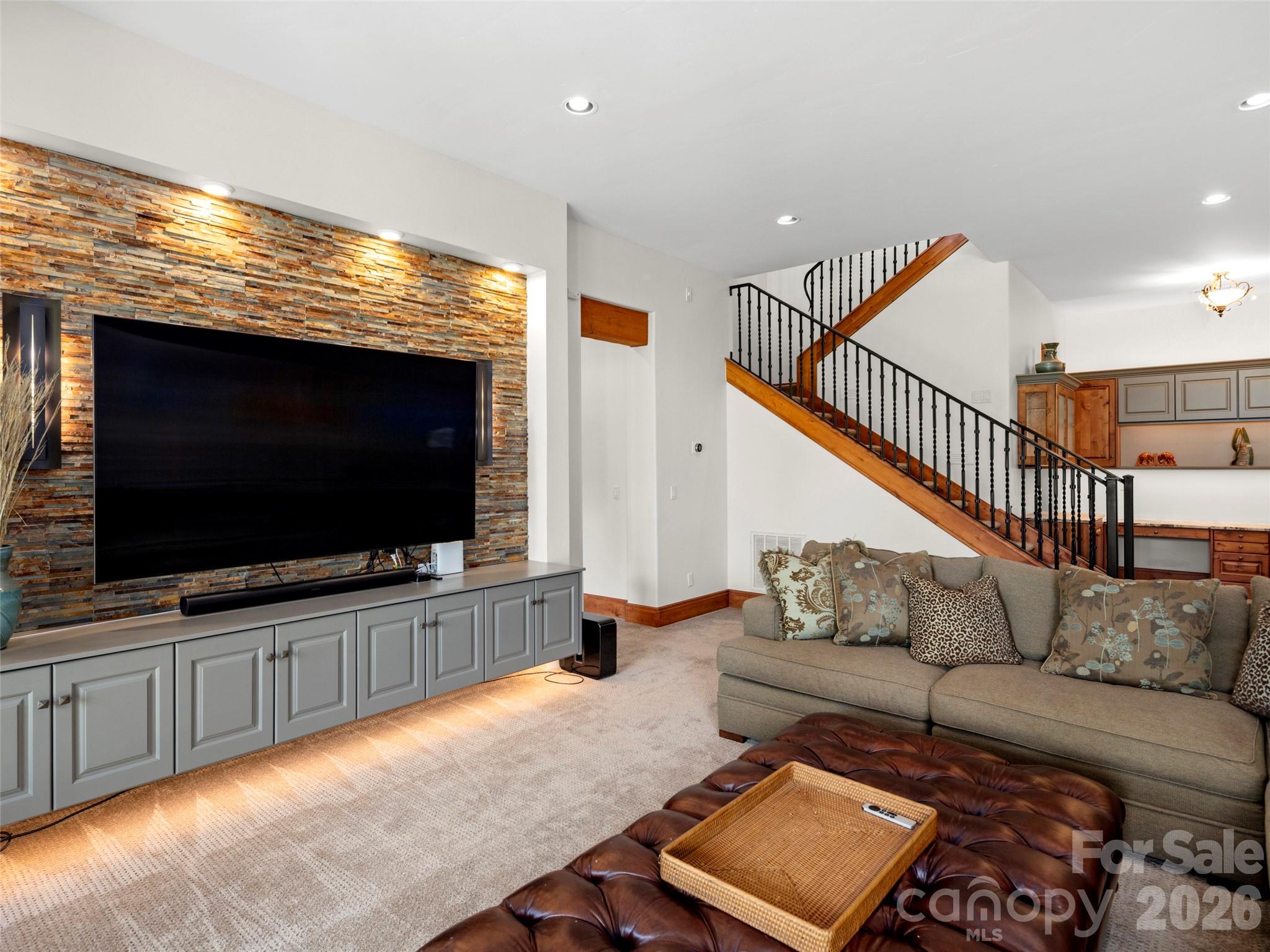 The Cliffs at Walnut Cove - Residential