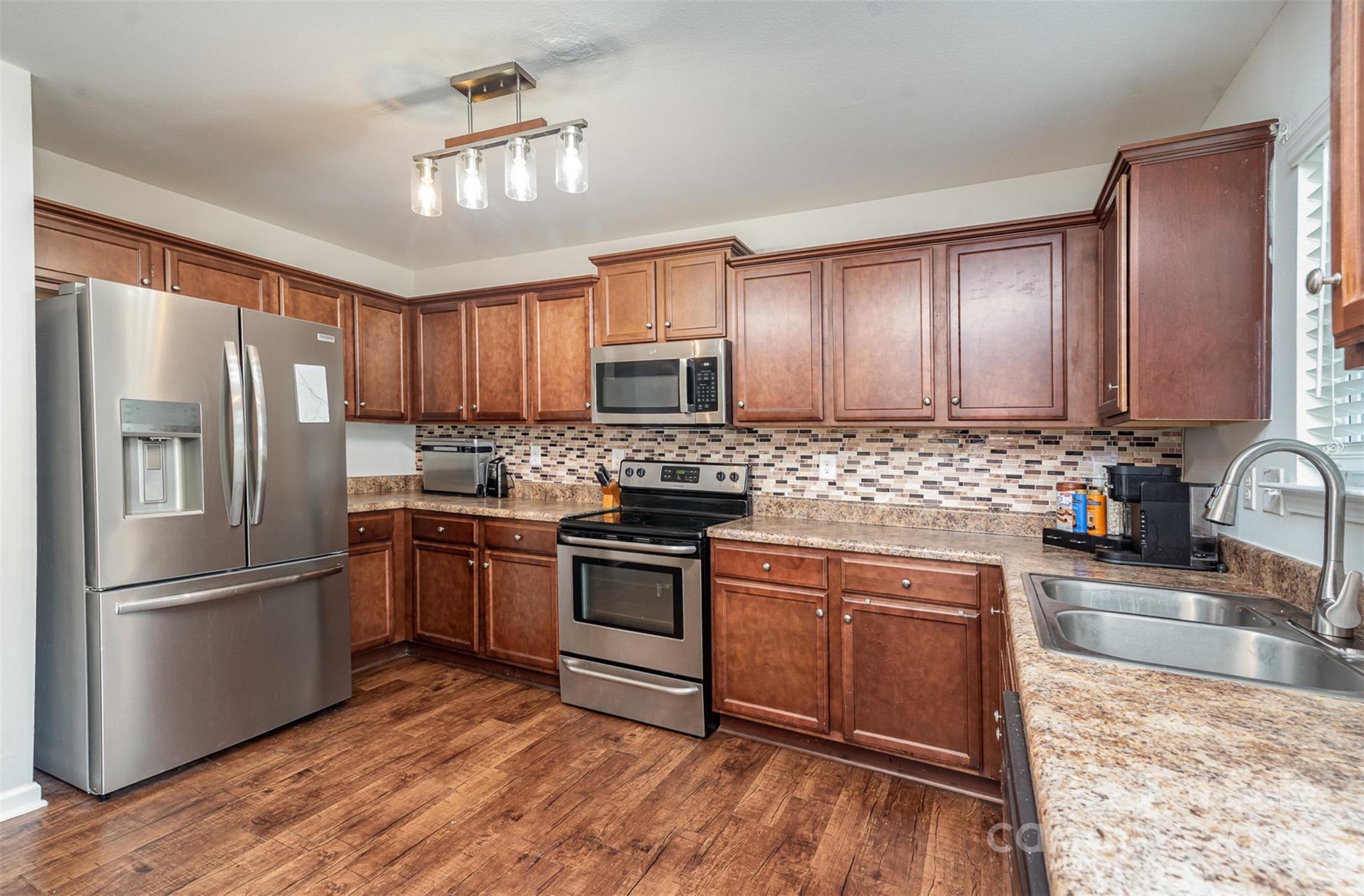 2423 Dewey Creek Lane