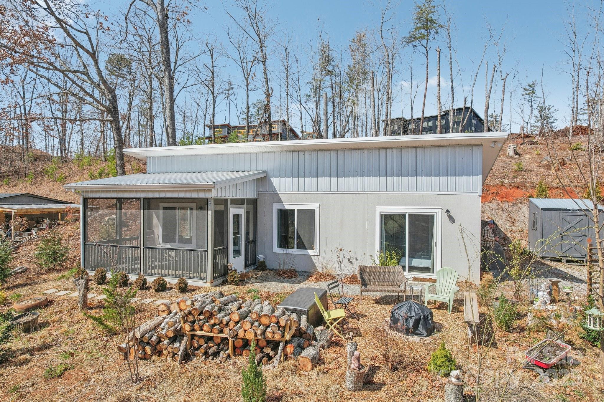 811 Golf Course Road