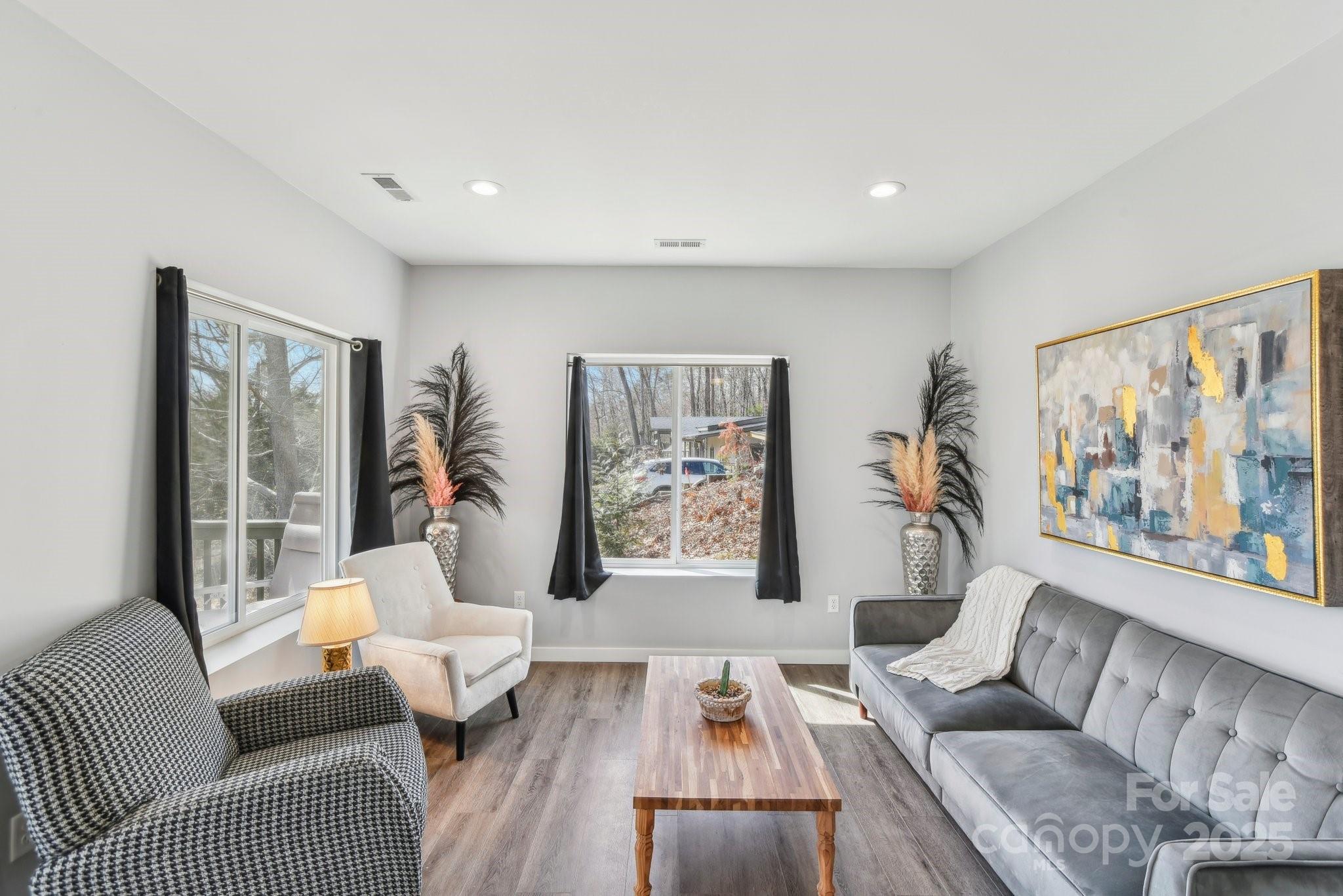 811 Golf Course Road